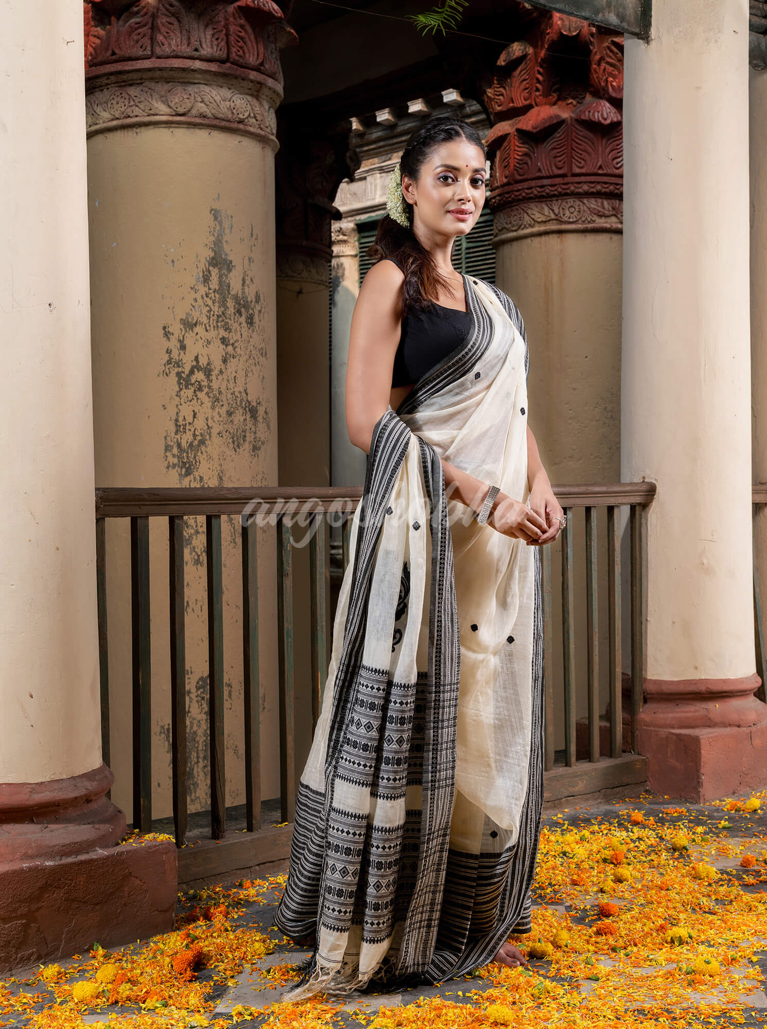 White Tussar Silk Black Mahapar Jacquard Saree