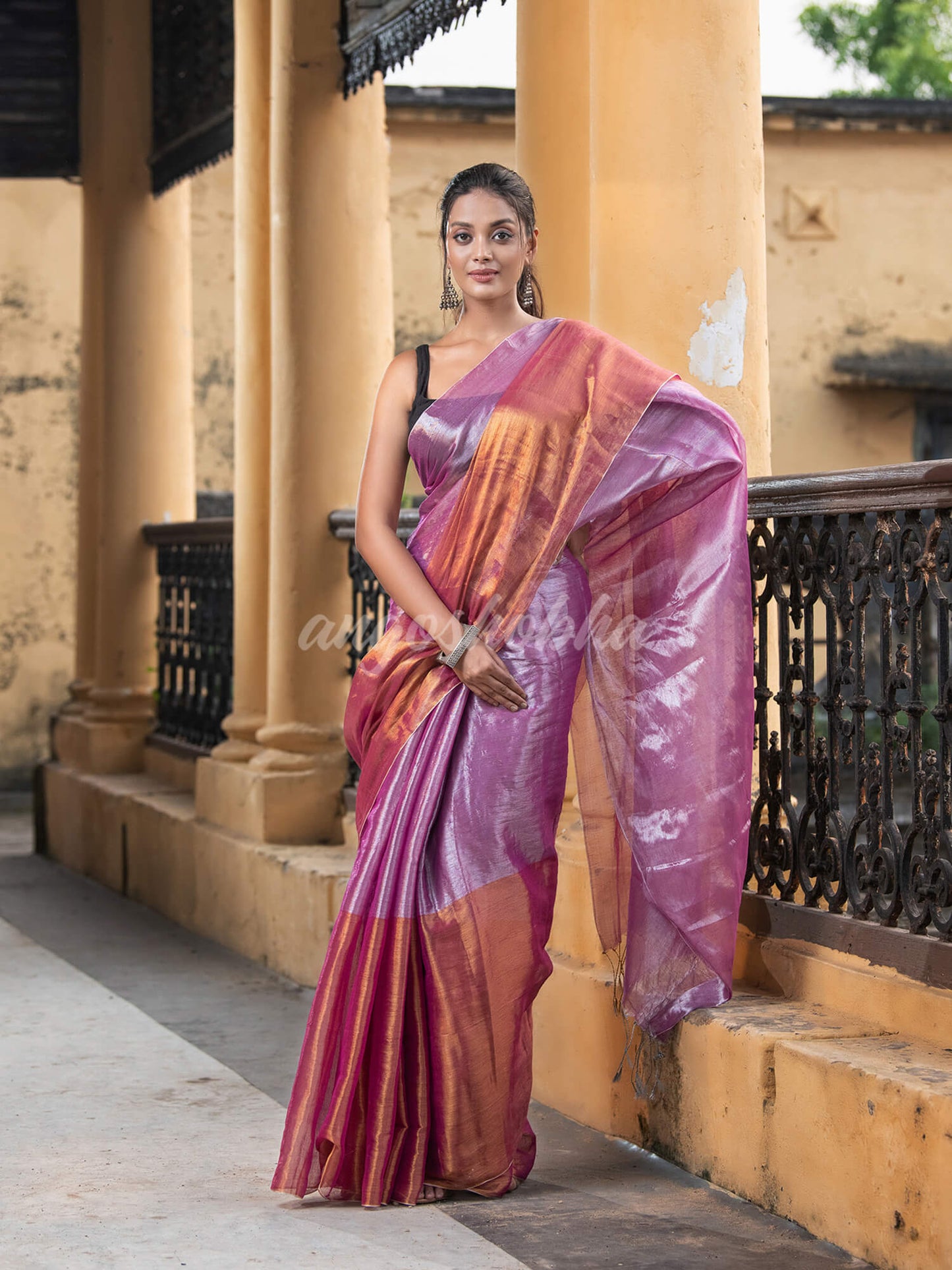 Silver Magenta & Gold Handloom Tissue Saree