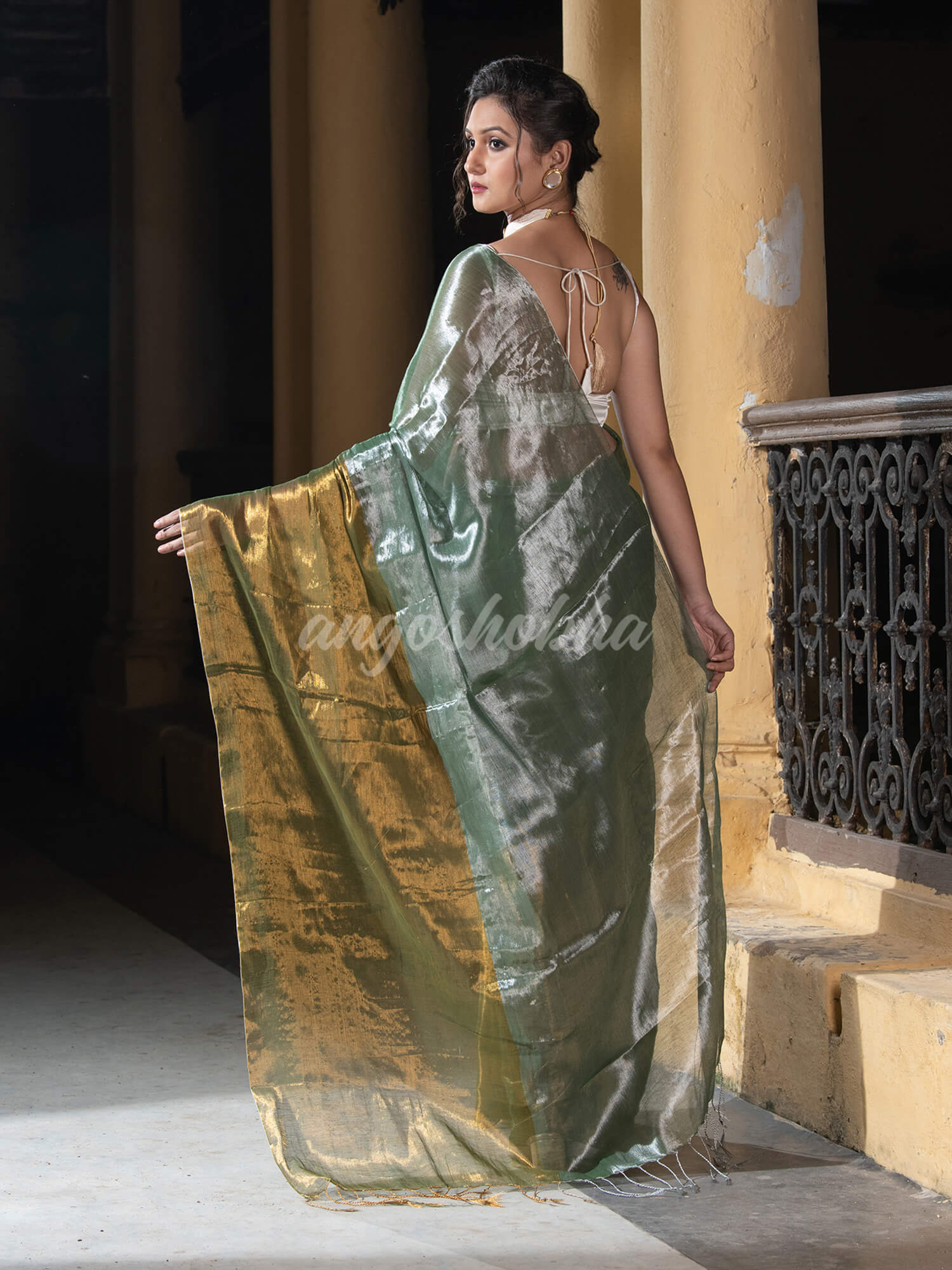 Silver Bottle Green & Gold Handloom Tissue Saree