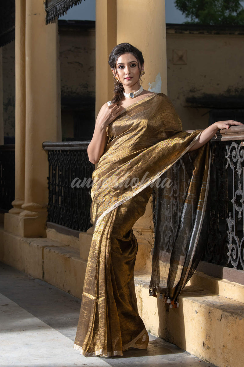 Gold Tissue Silver Zari Pallu Handwoven Saree
