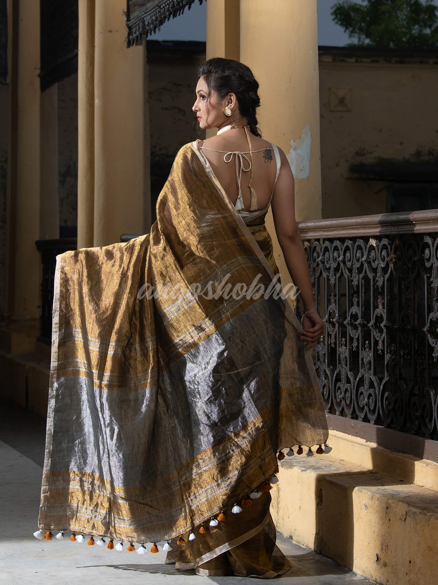 Gold Tissue Silver Zari Pallu Handwoven Saree