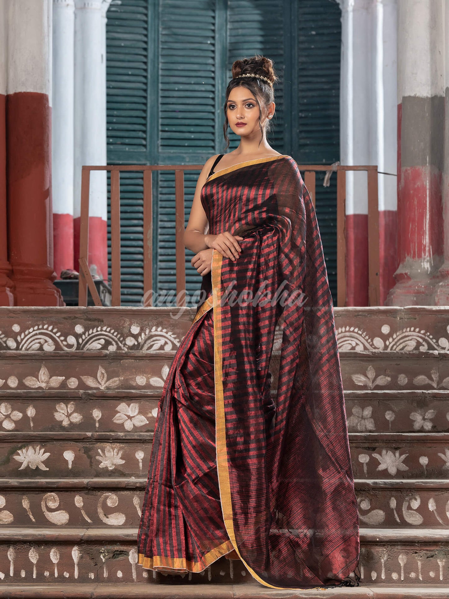 Red & Black All Body Check Tissue Linen Handloom Saree