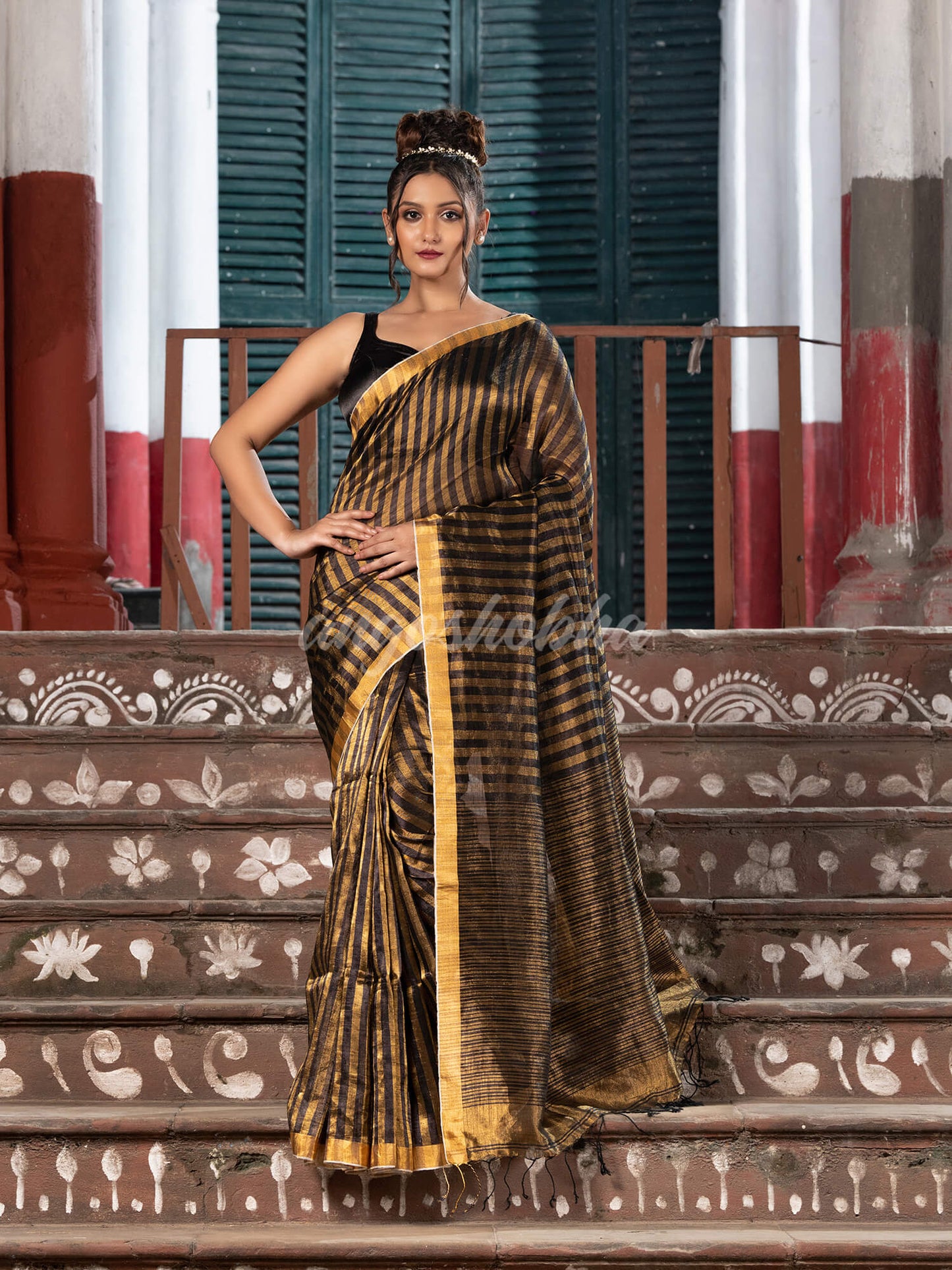 Gold & Black All Body Check Tissue Linen Handloom Saree