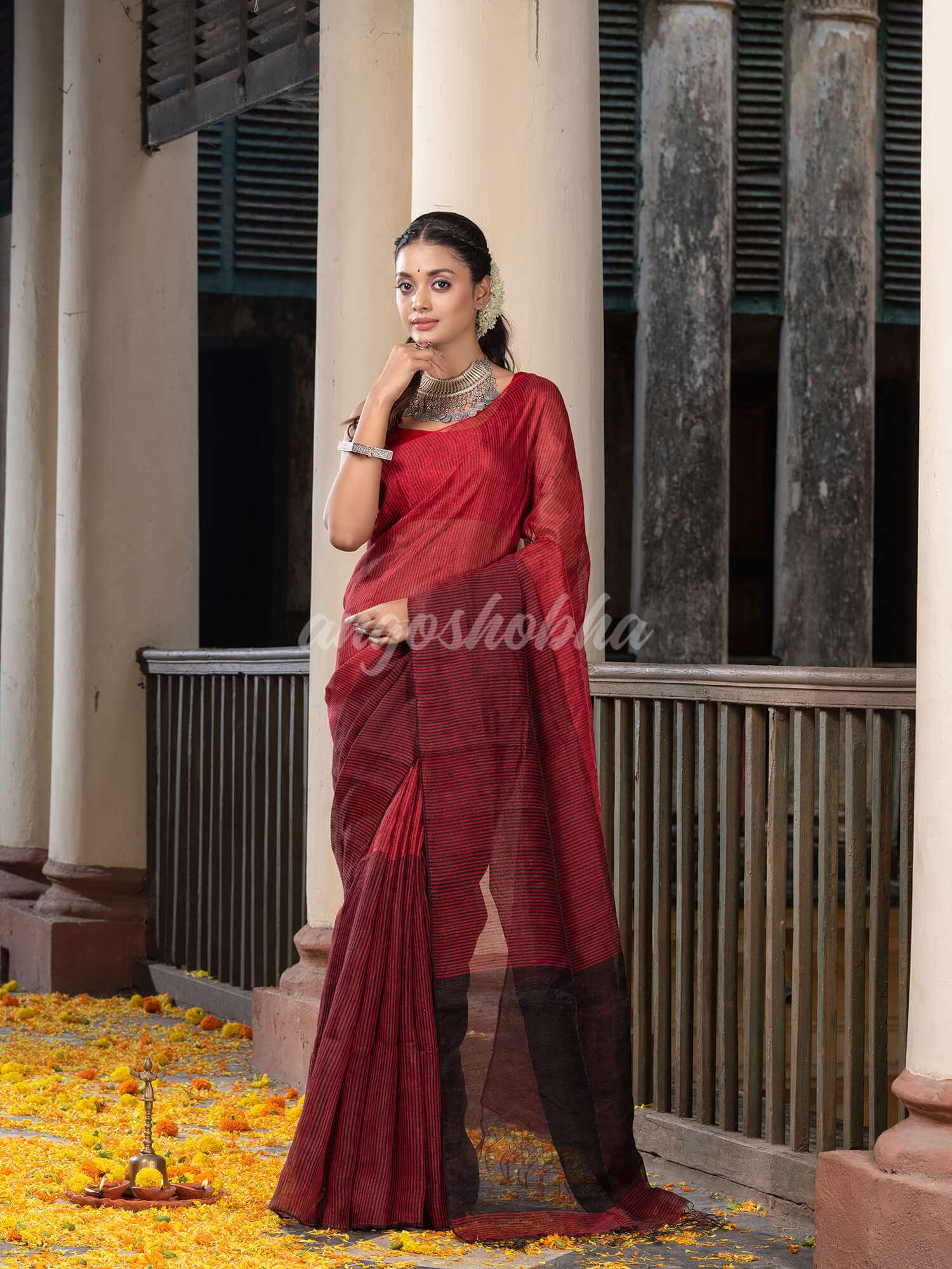 Black & Red Tissue Linen Multi Color Pallu Handwoven Saree