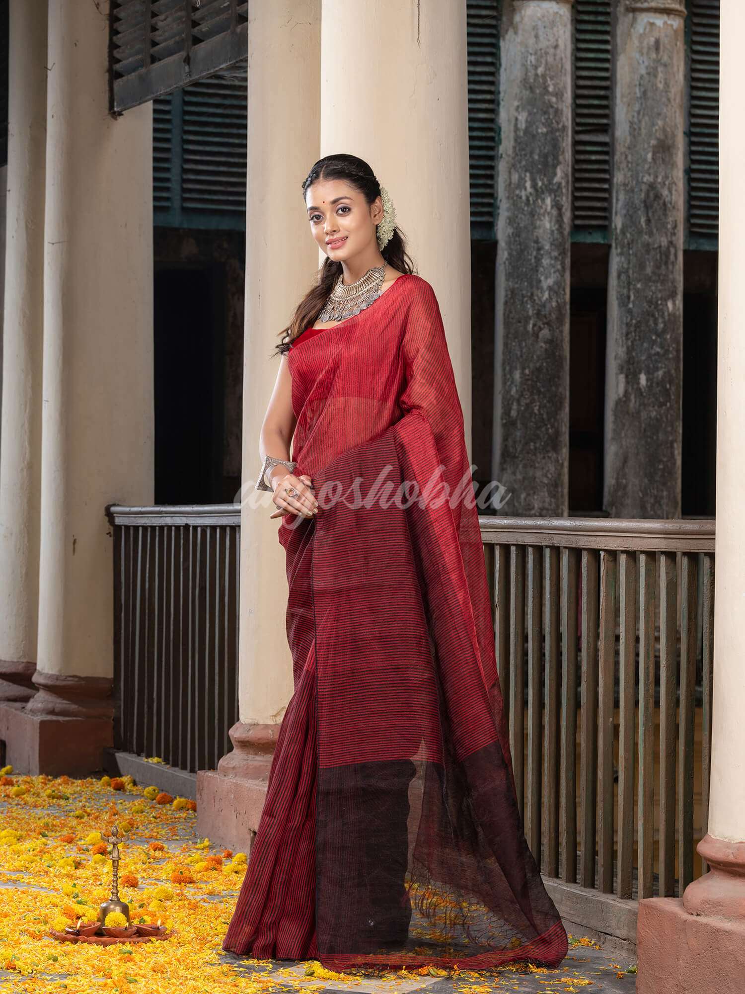 Black & Red Tissue Linen Multi Color Pallu Handwoven Saree