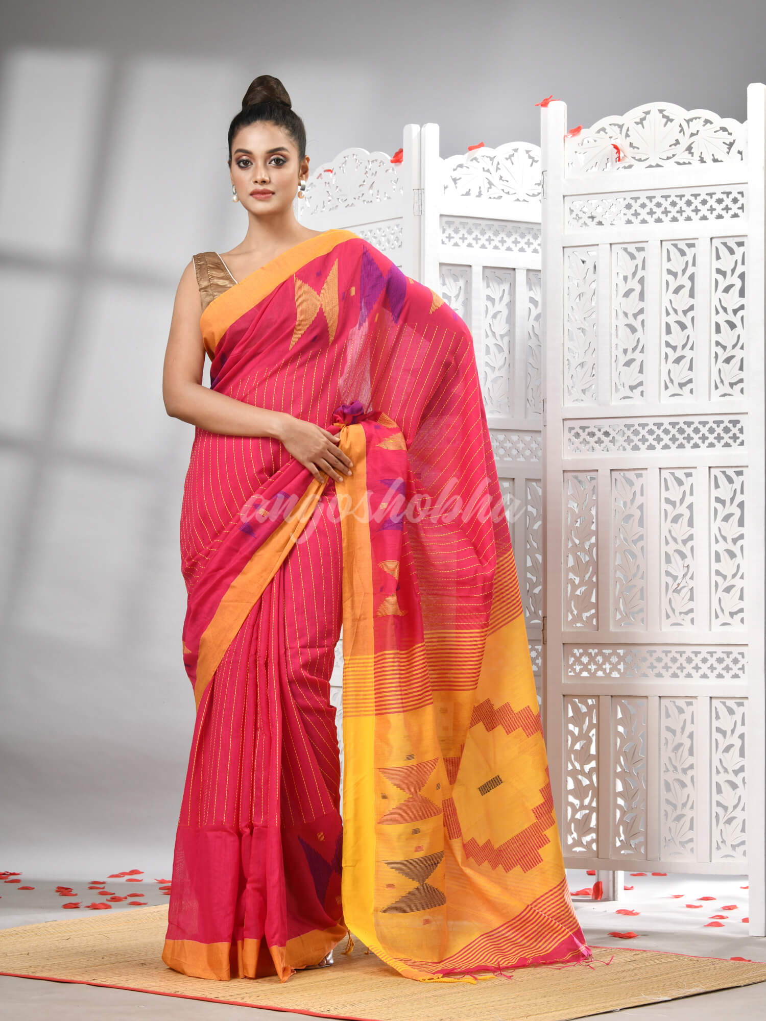 Rani Cotton Blend All Body Motive With Yellow Pallu Handloom Saree