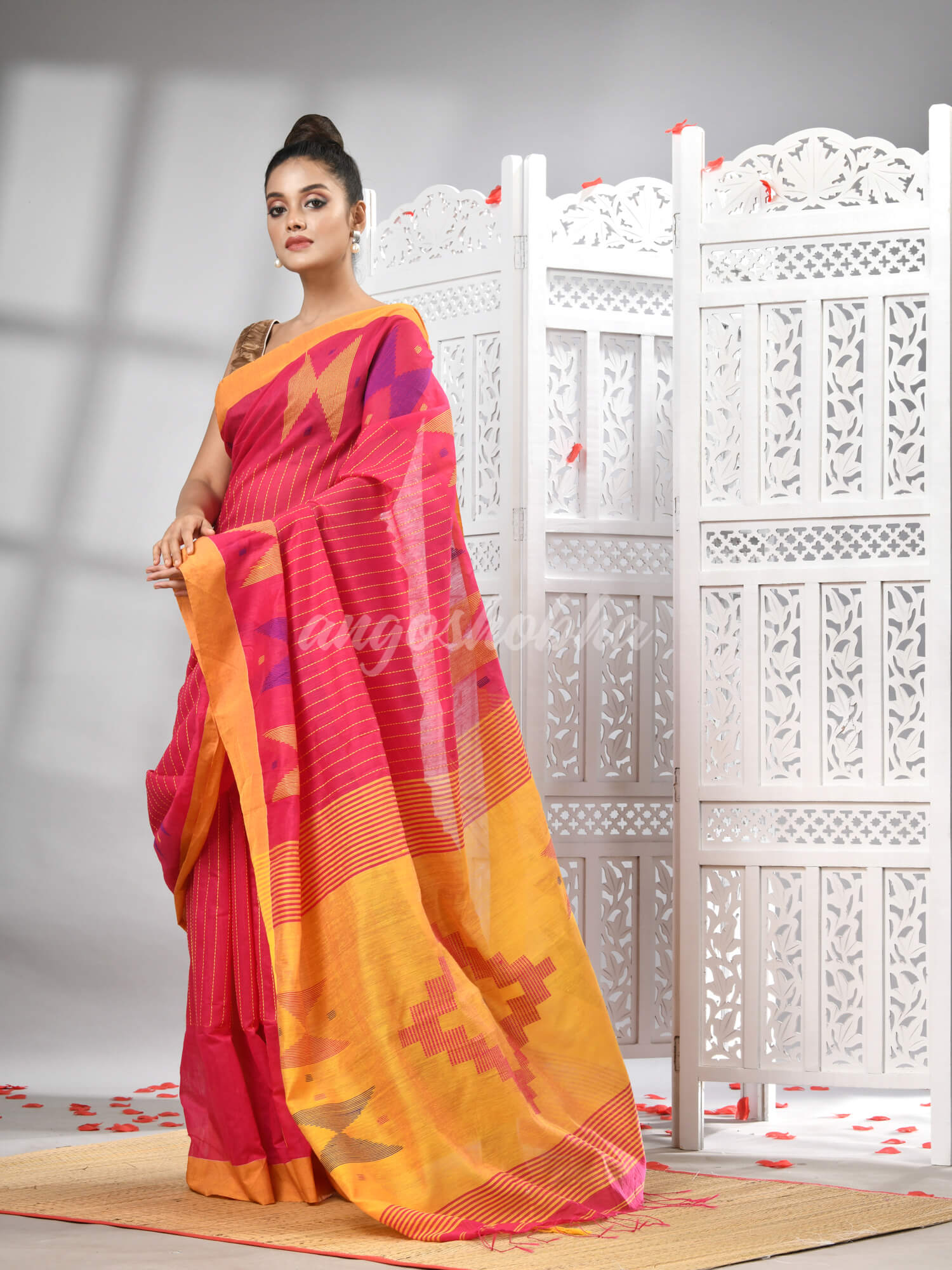 Rani Cotton Blend All Body Motive With Yellow Pallu Handloom Saree