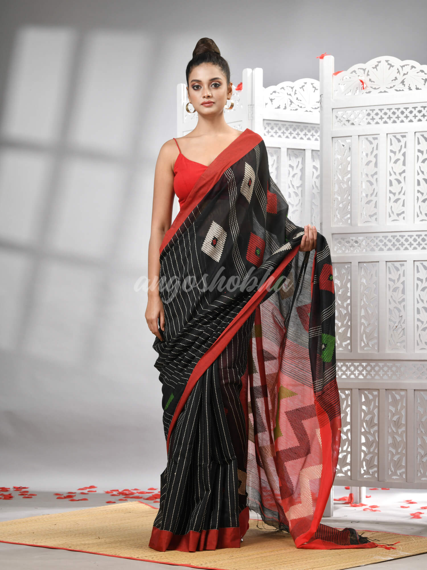 Black Cotton Blend All Body Motive With Red Pallu Handloom Saree