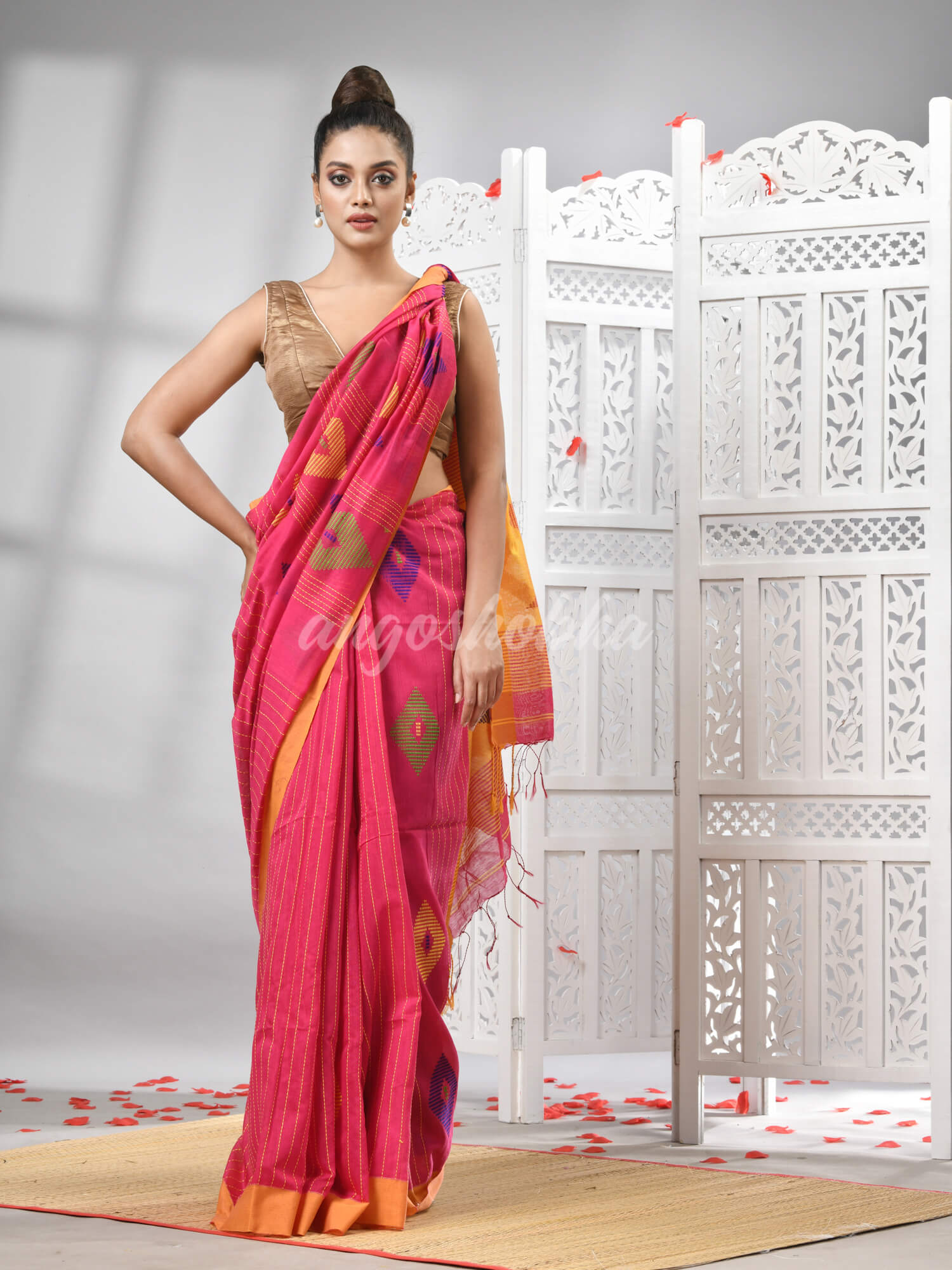 Rani Cotton Blend All Body Motive With Yellow Pallu Handloom Saree