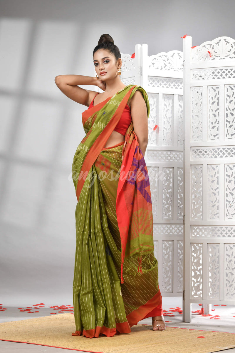 Pista Cotton Blend All Body Motive With Red Pallu Handloom Saree