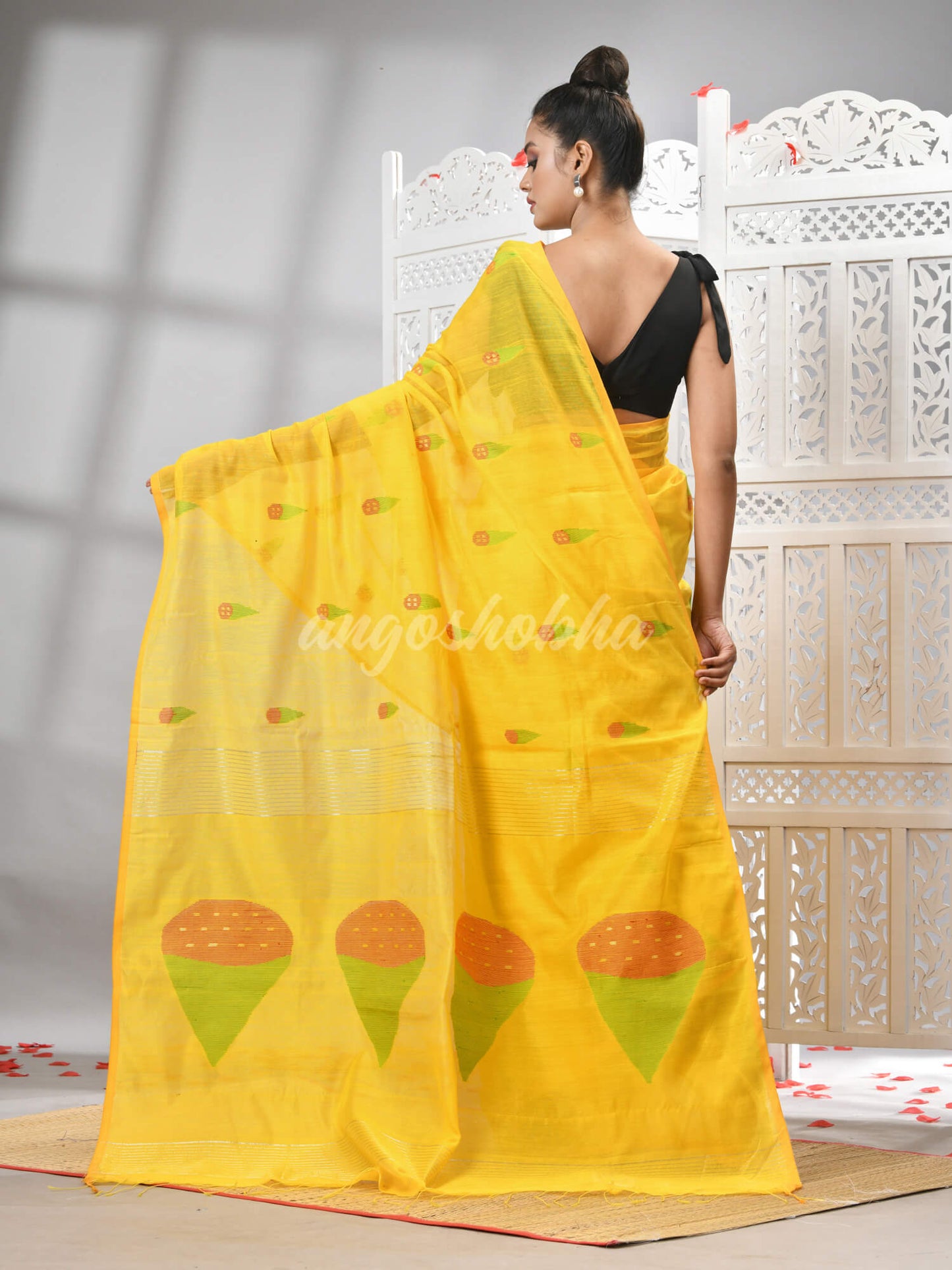 Yellow Cotton Blend All Body Motive Design Pallu Handloom Saree