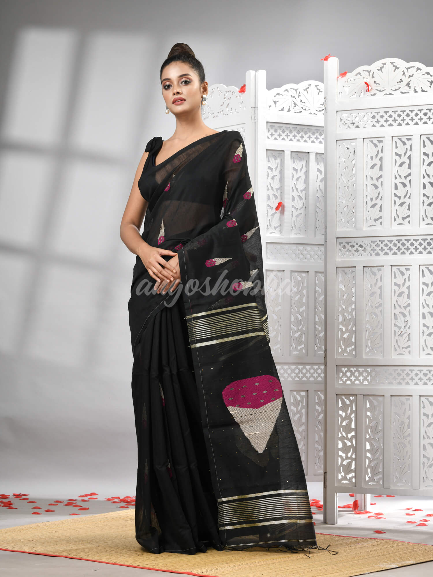 Black Cotton Blend All Body Motive Design Pallu Handloom Saree