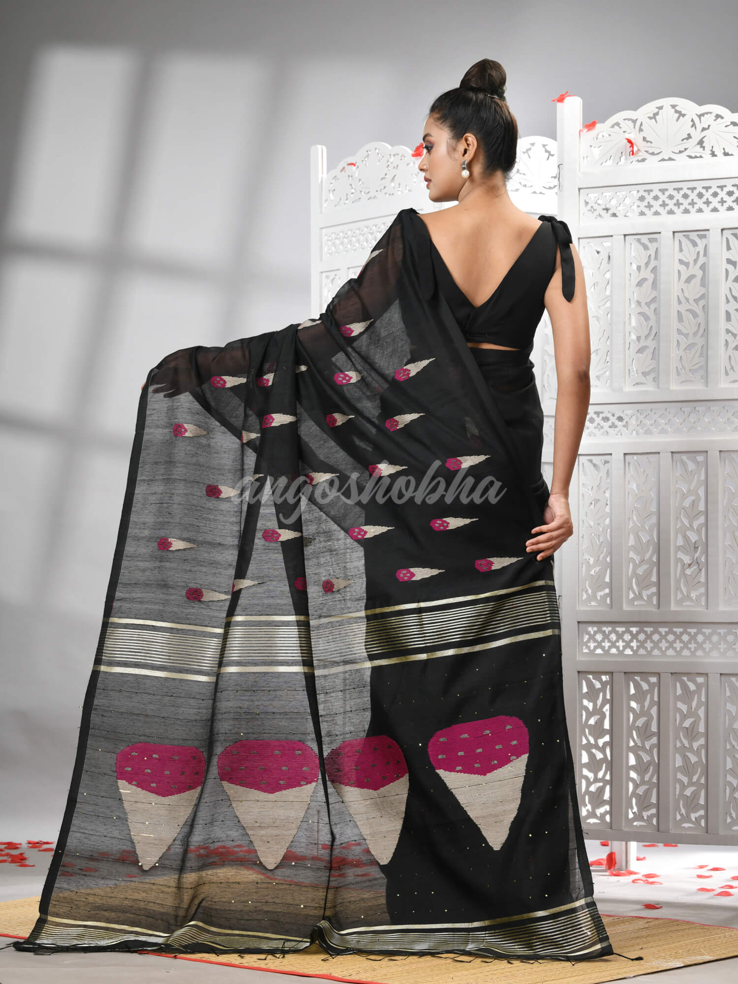 Black Cotton Blend All Body Motive Design Pallu Handloom Saree