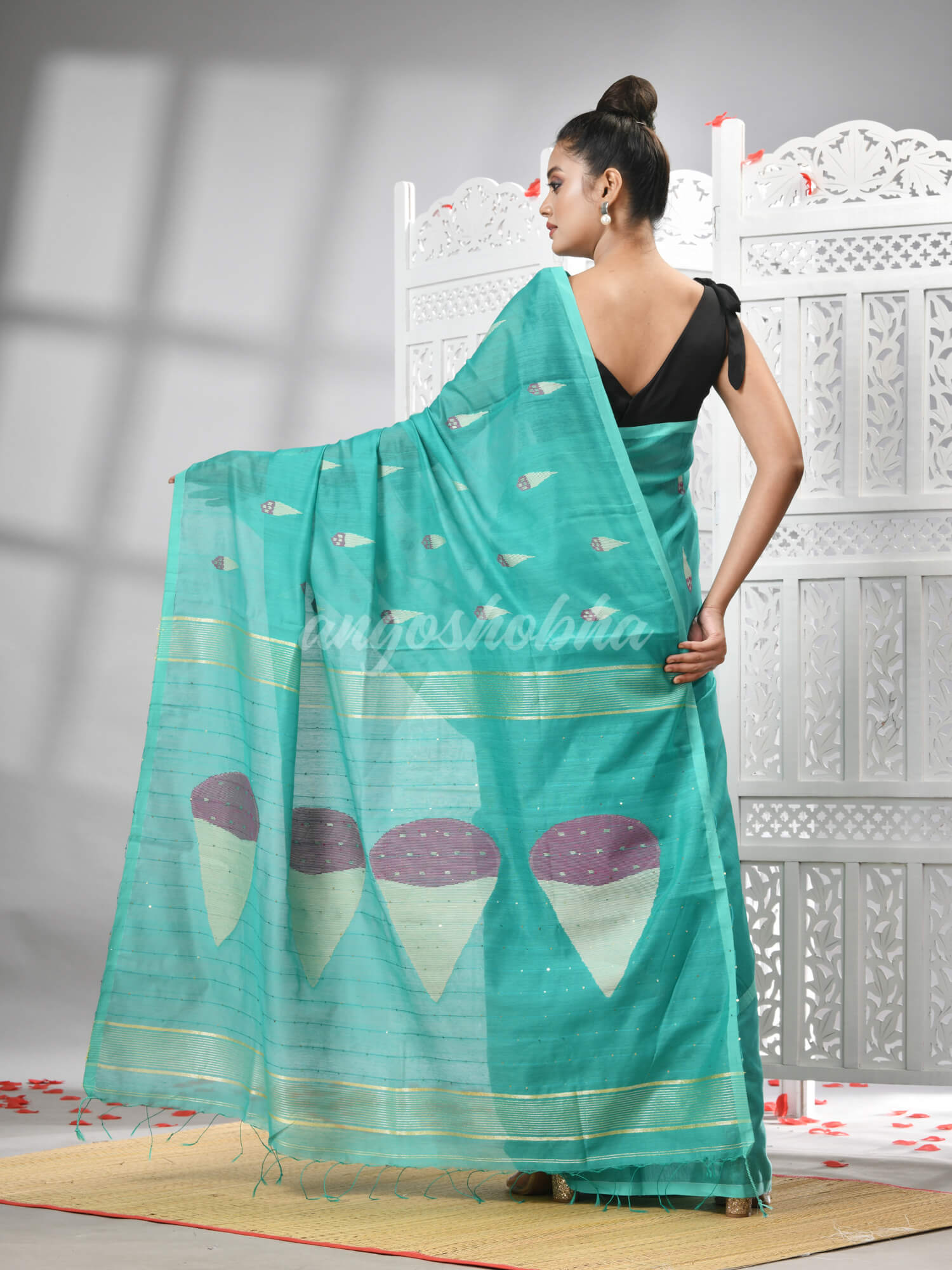 Firoza Cotton Blend All Body Motive Design Pallu Handloom Saree