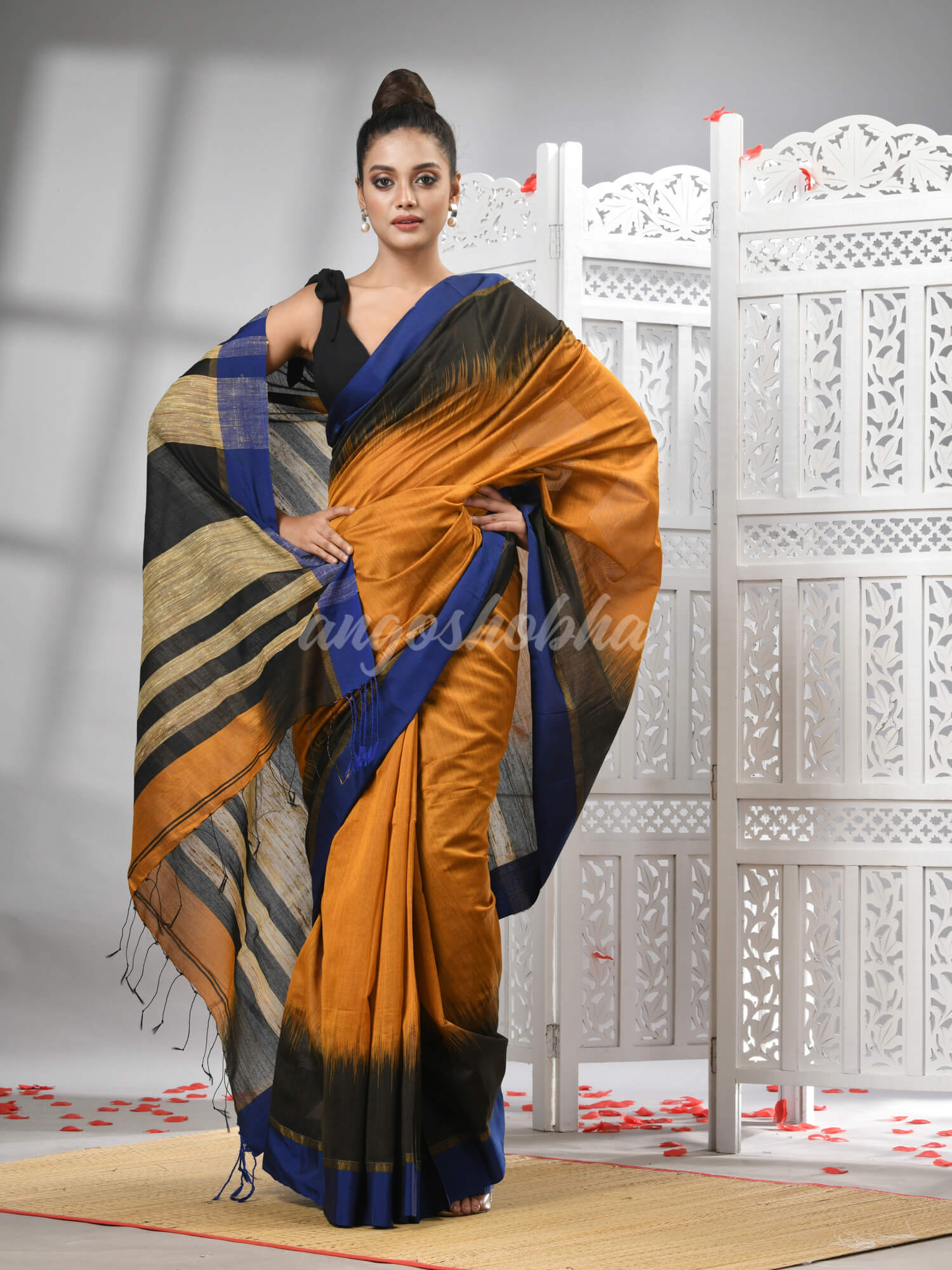 Mustard Cotton Blend Solid Body With Ghicha Pallu Handloom Saree