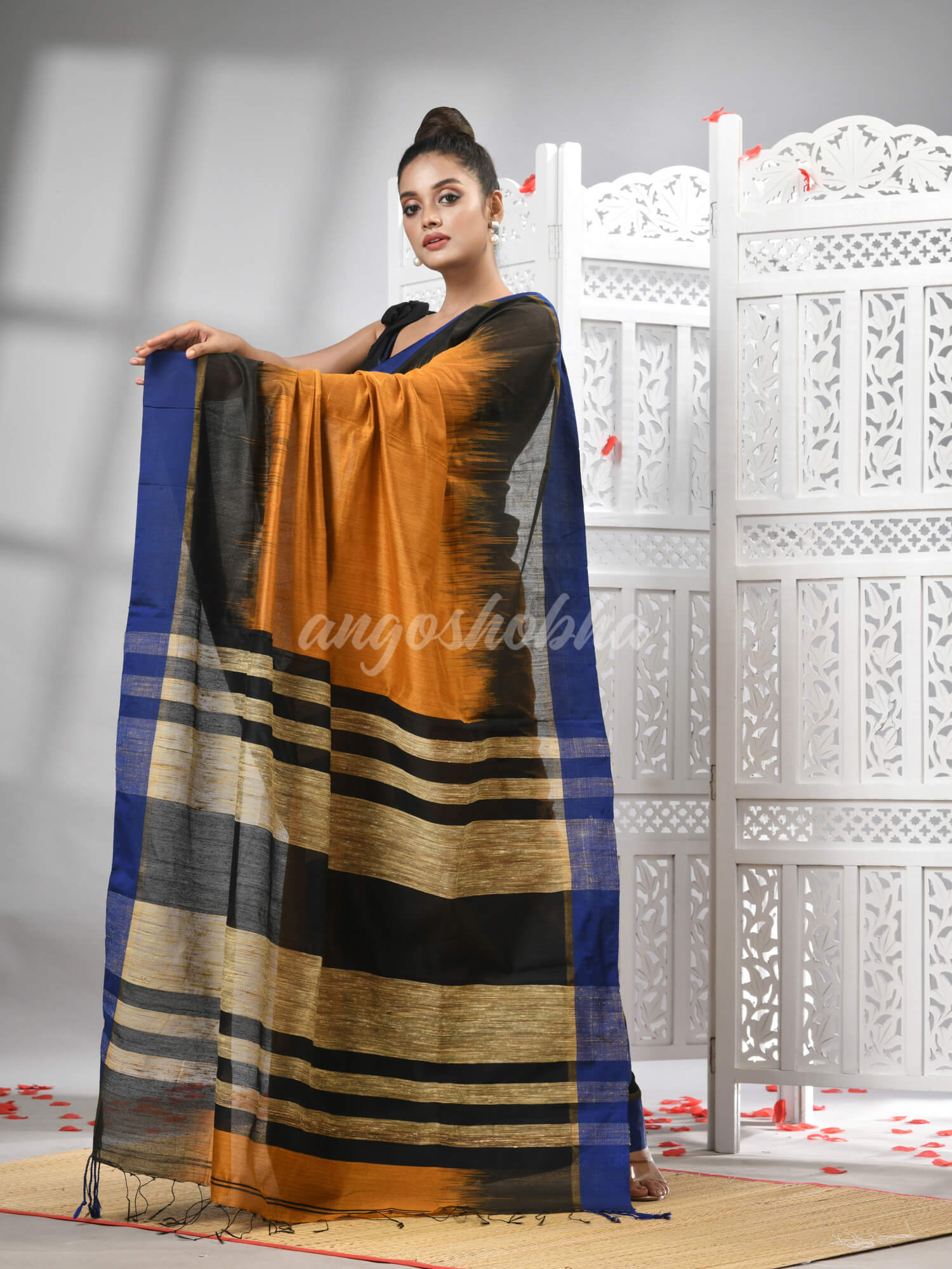 Mustard Cotton Blend Solid Body With Ghicha Pallu Handloom Saree