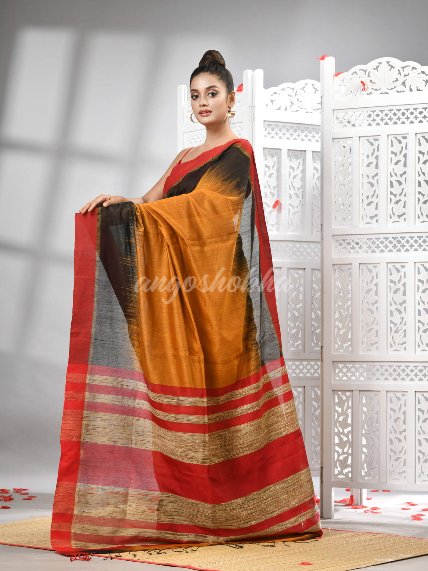 Mustard Cotton Blend Solid Body With Ghicha Pallu Handloom Saree