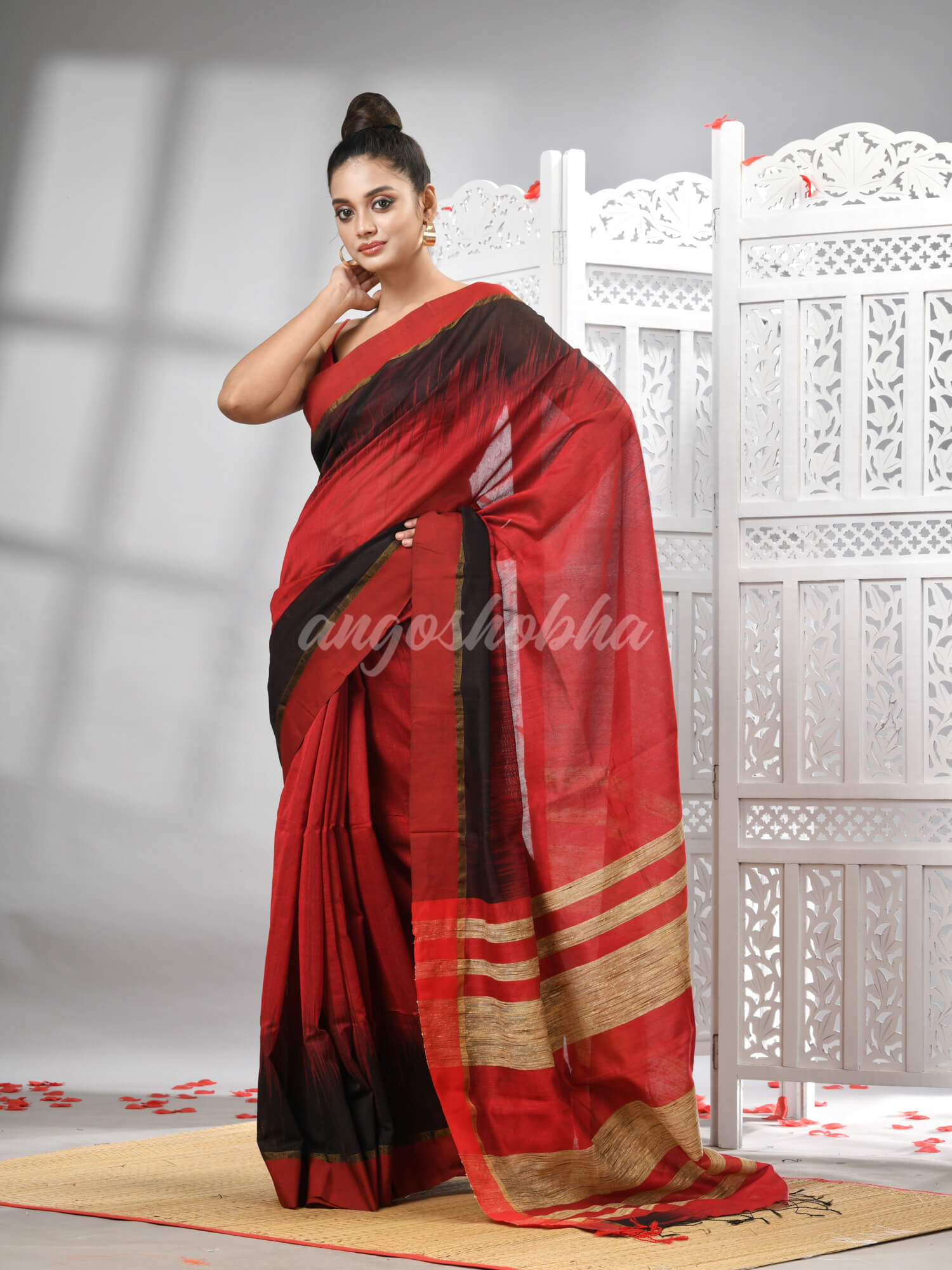 Maroon Cotton Blend Solid Body With Ghicha Pallu Handloom Saree