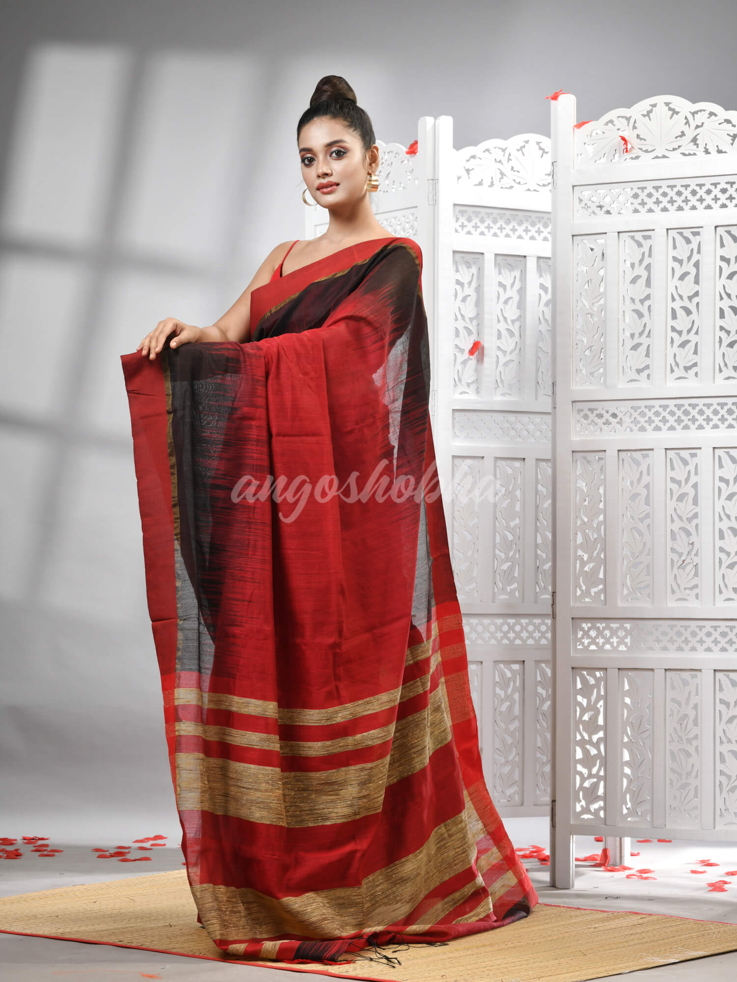 Maroon Cotton Blend Solid Body With Ghicha Pallu Handloom Saree
