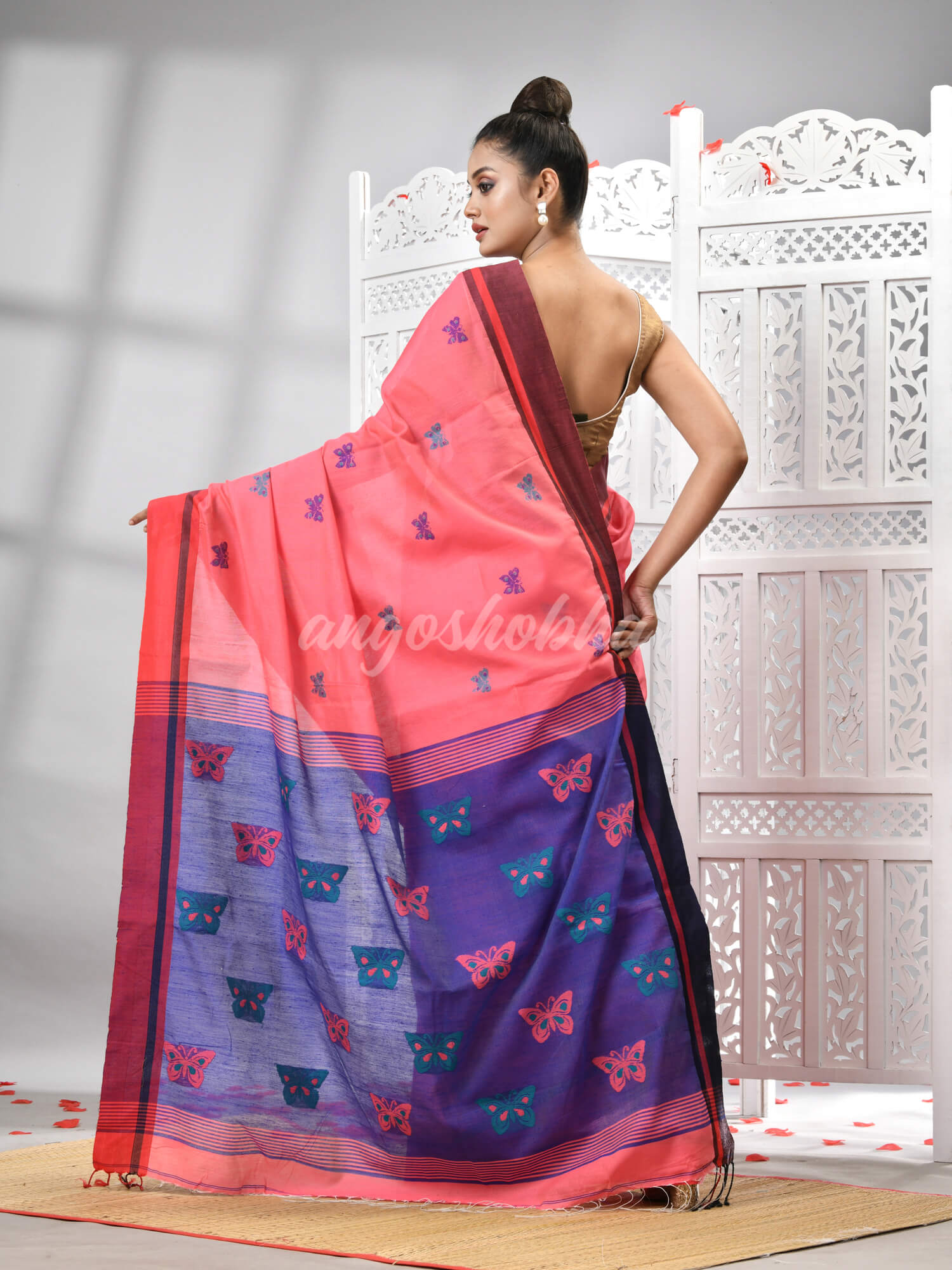 Pink Cotton Blend All Body Motive With Blue Pallu Handloom Saree