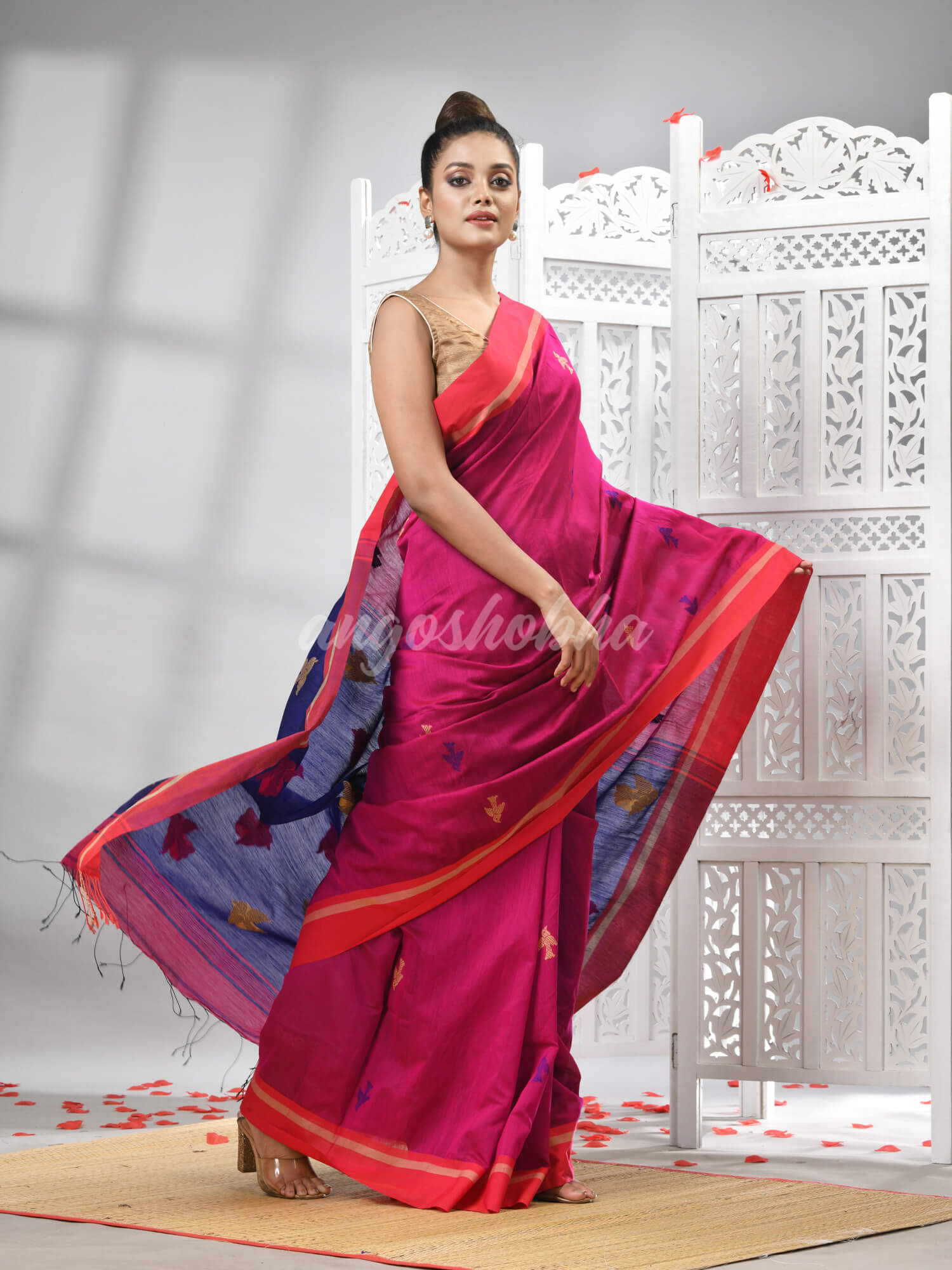 Rani Cotton Blend All Body Motive With Blue Pallu Handloom Saree