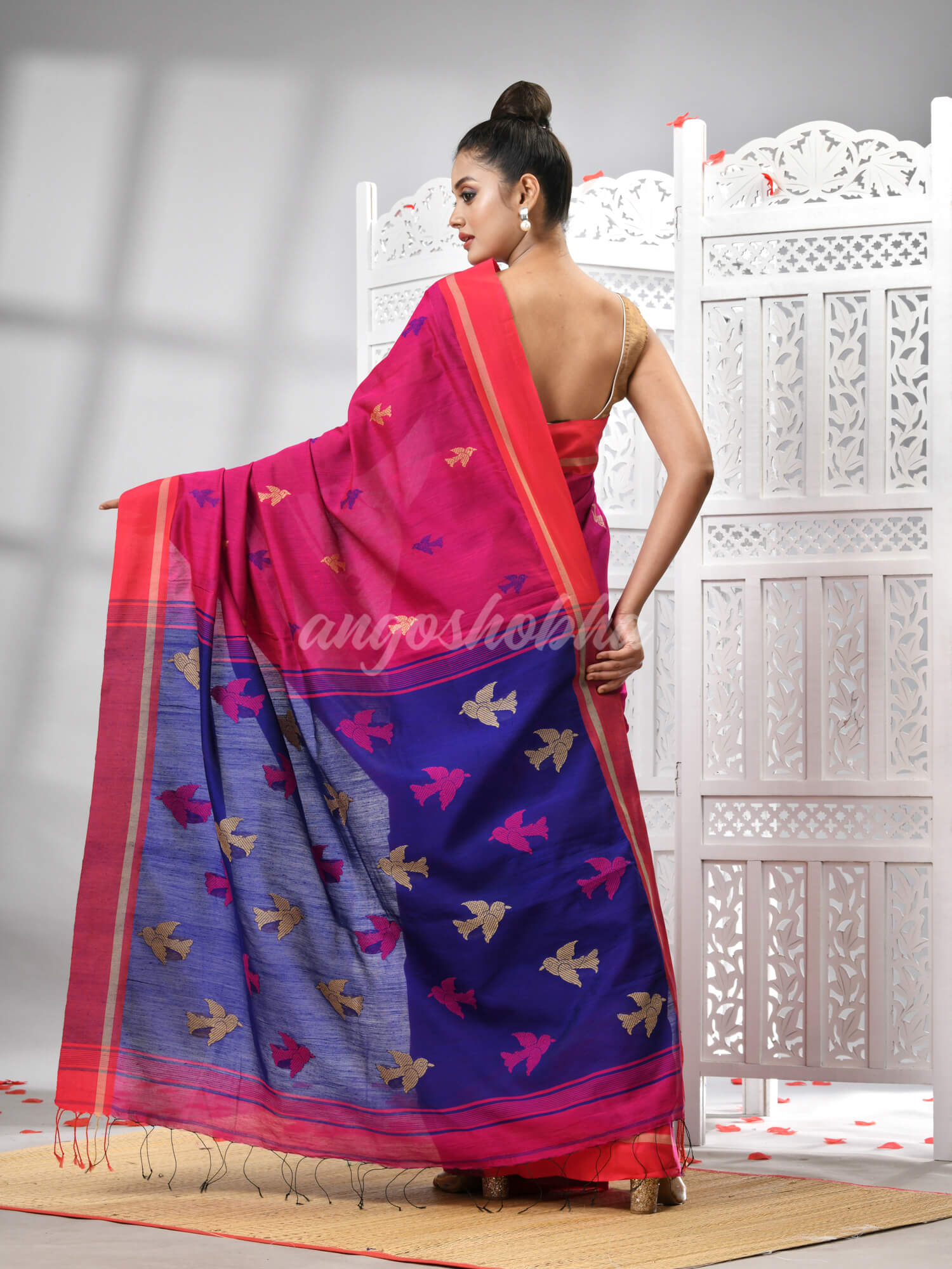 Rani Cotton Blend All Body Motive With Blue Pallu Handloom Saree