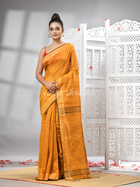 Yellow Cotton Blend Solid Body Design Pallu Handloom Saree