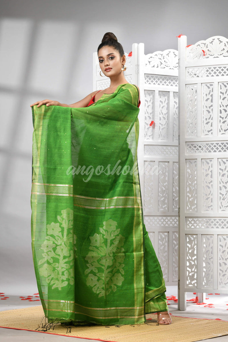 Green Cotton Blend Solid Body Design Pallu Handloom Saree