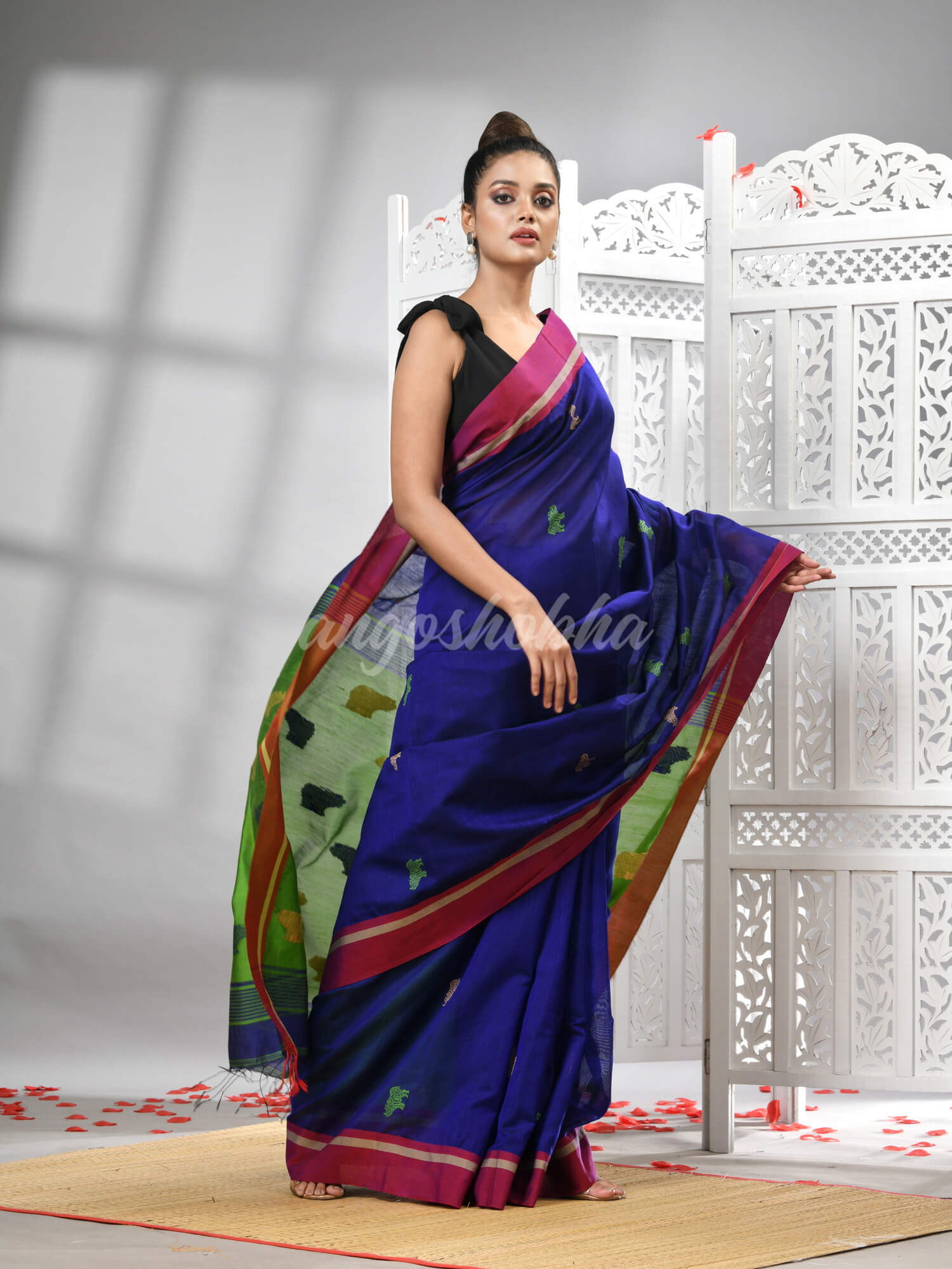Blue Cotton Blend All Body Motive With Green Pallu Handloom Saree