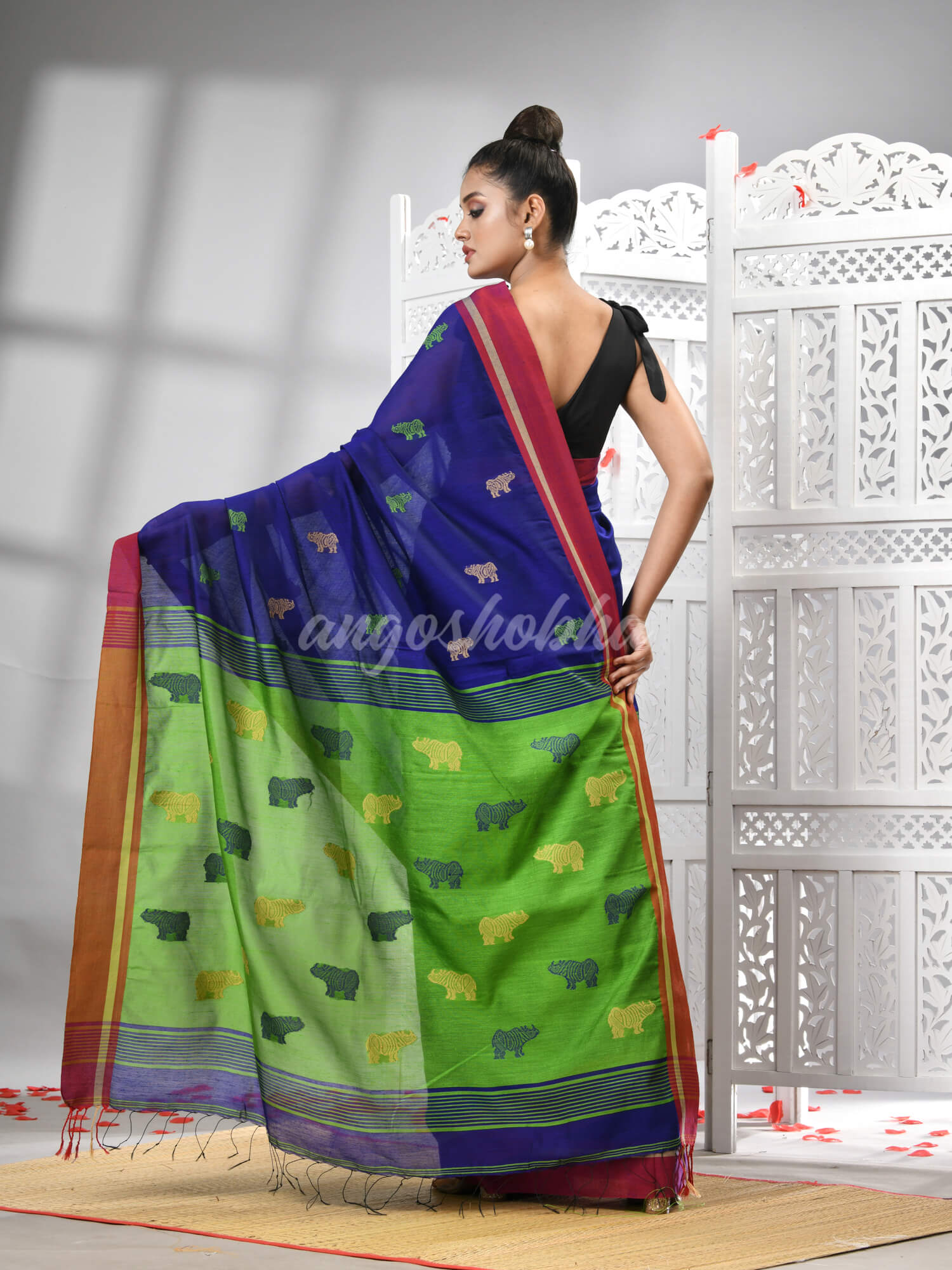 Blue Cotton Blend All Body Motive With Green Pallu Handloom Saree