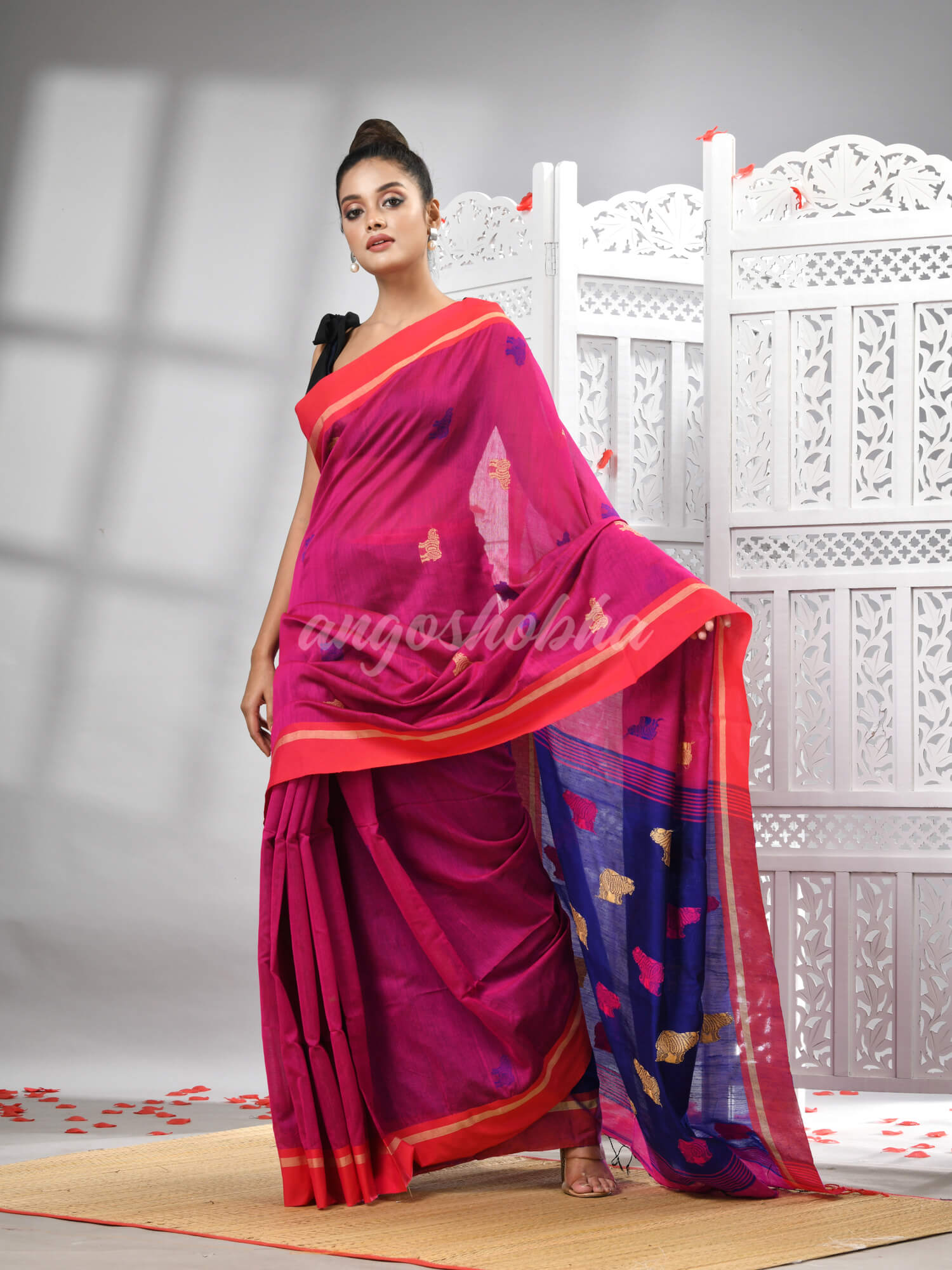 Rani Cotton Blend All Body Motive With Blue Pallu Handloom Saree