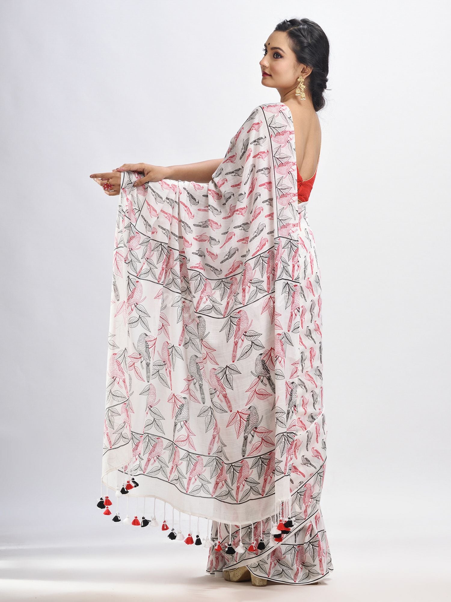 White cotton birds Printed Saree-angoshobha