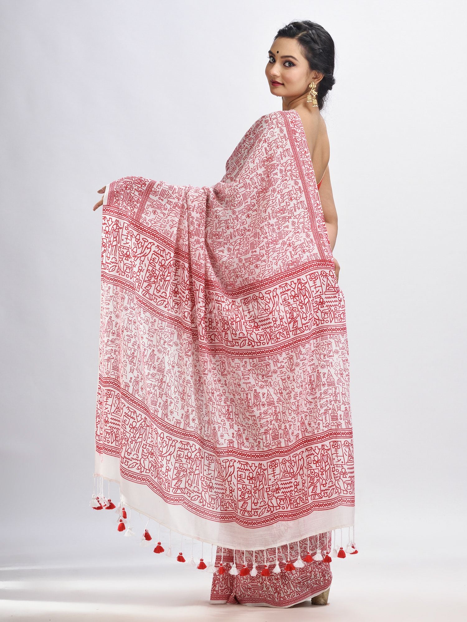 Red cotton dolls Printed Saree