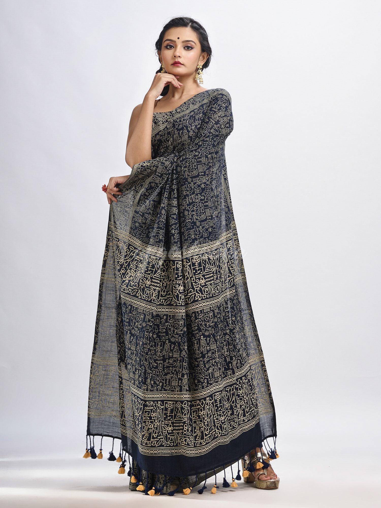 Nevy blue cotton dolls Printed Saree