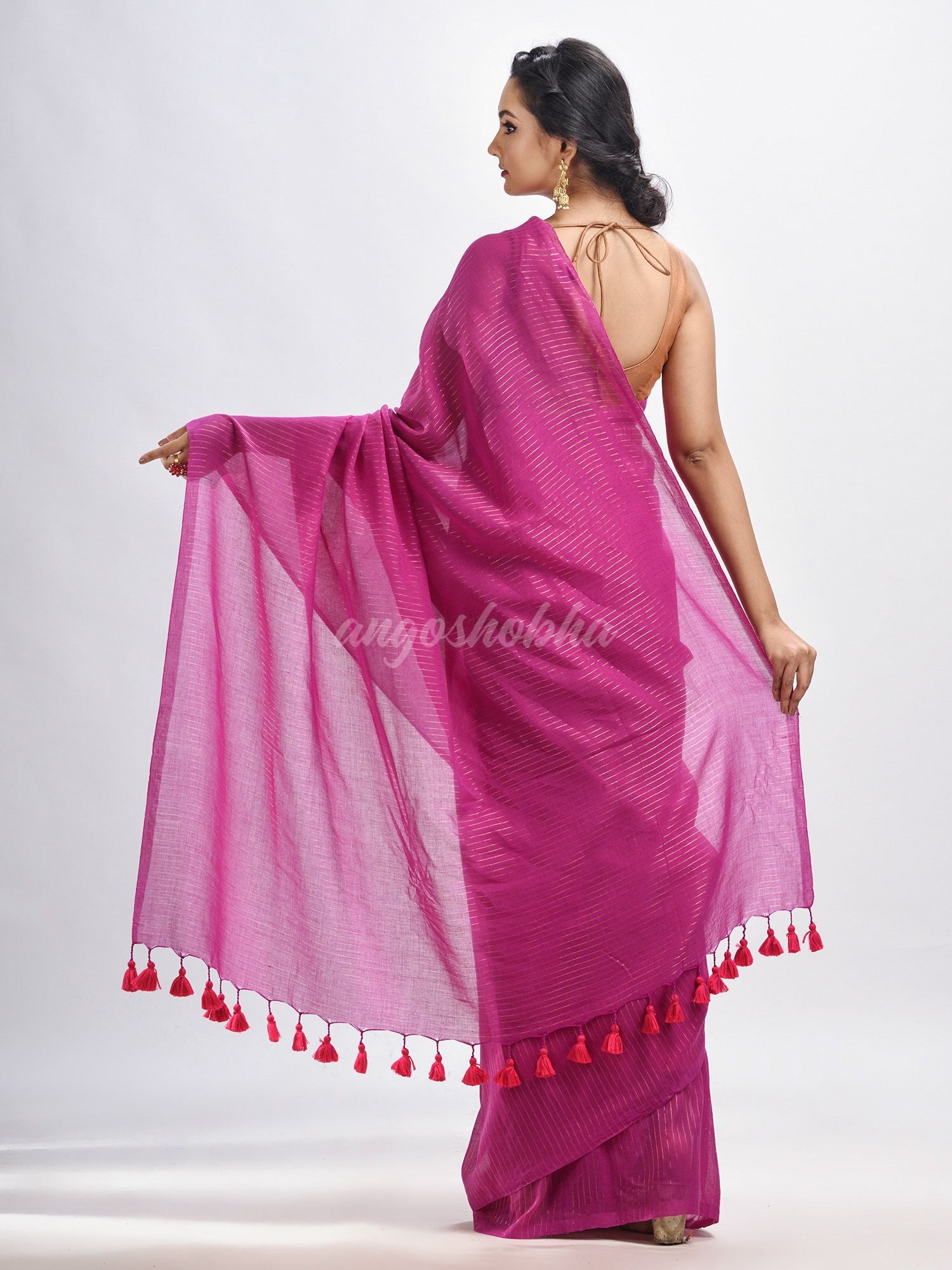 Magenta Handloom Molmol zari  Cotton Saree