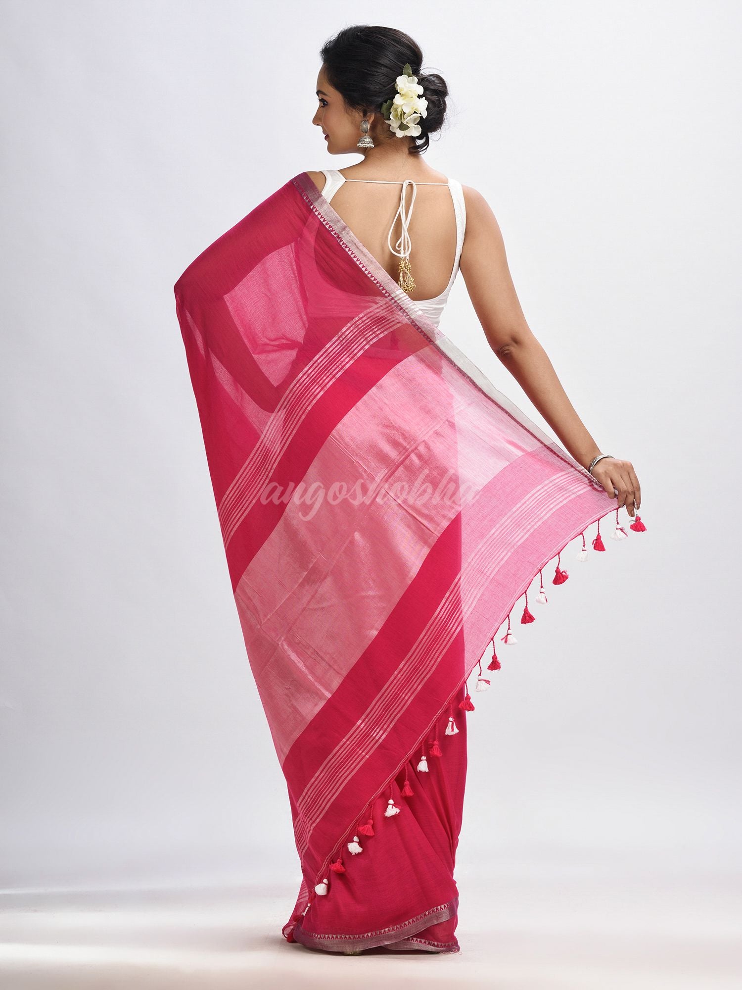 Deep pink Cotton with zari pallu and zari border handloom Saree