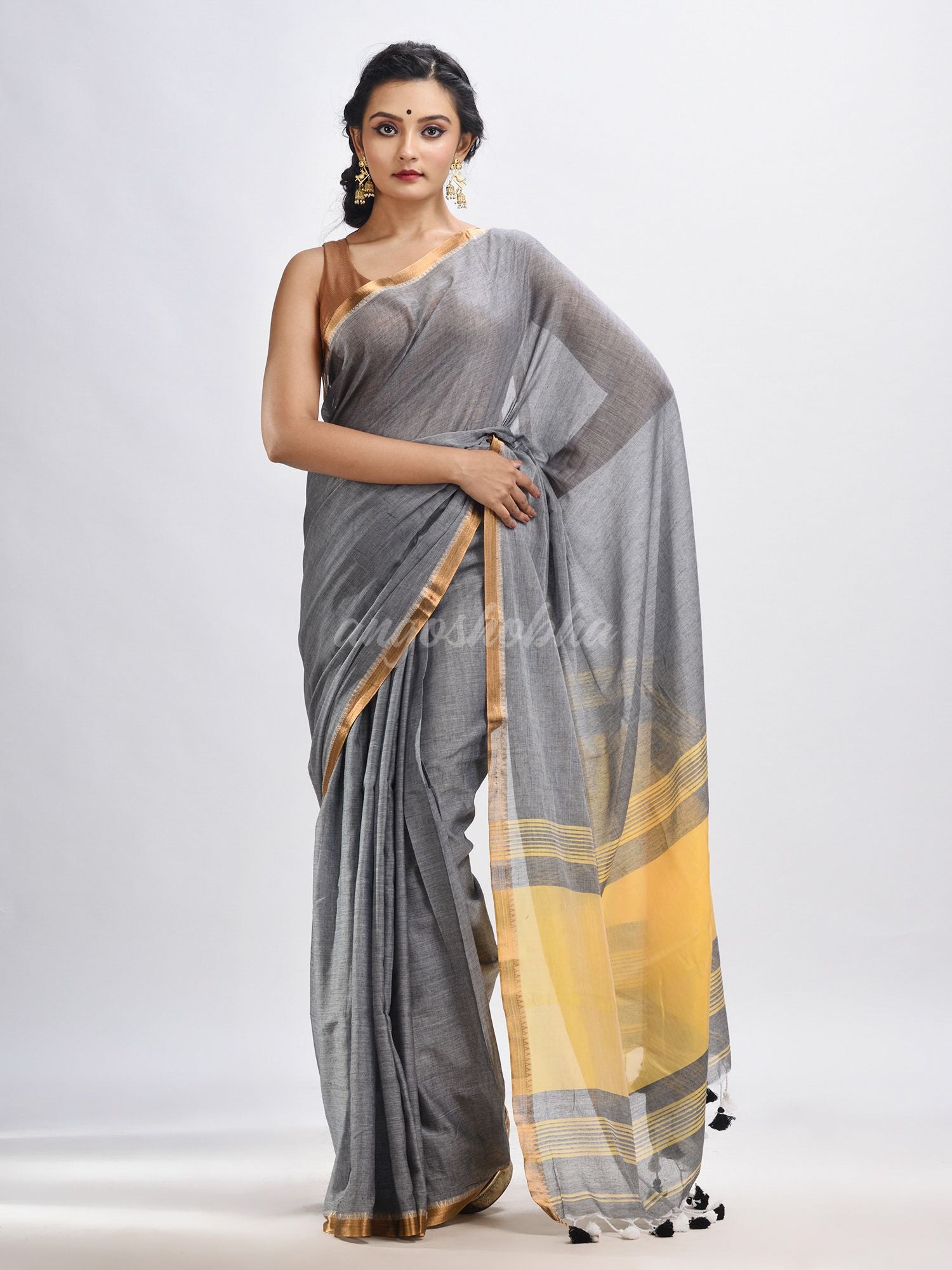 Grey Cotton with zari pallu and zari border handloom Saree