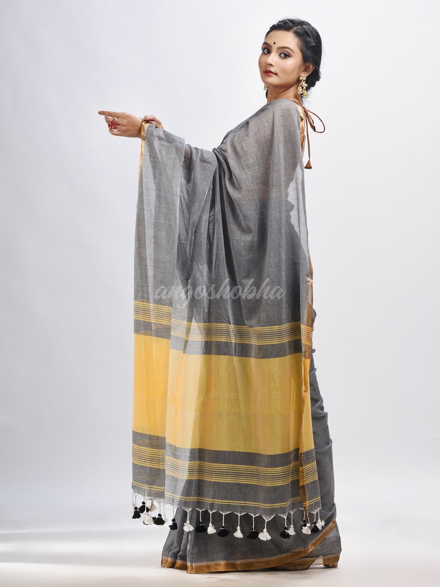 Grey Cotton with zari pallu and zari border handloom Saree