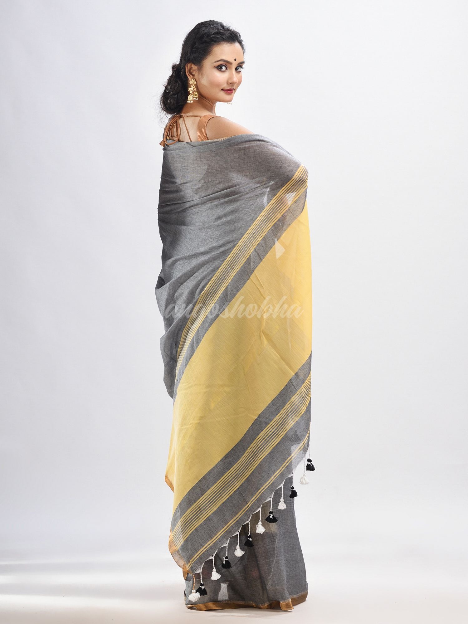 Grey Cotton with zari pallu and zari border handloom Saree
