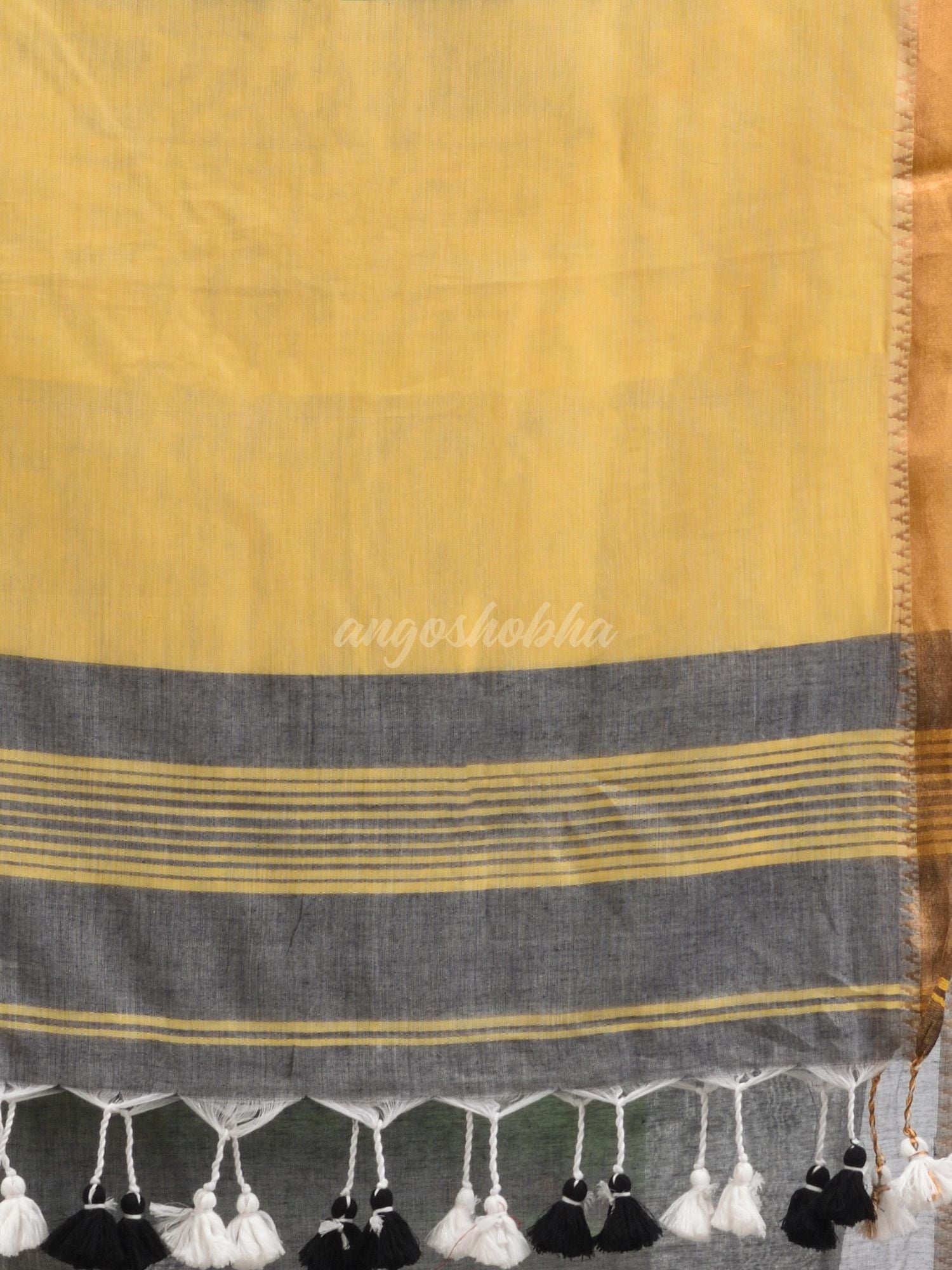 Grey Cotton with zari pallu and zari border handloom Saree