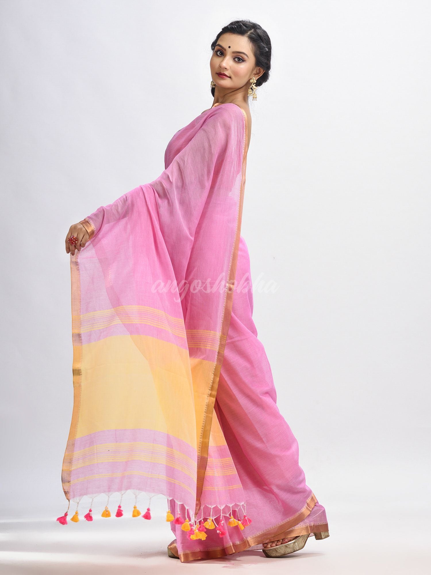Blush pink Cotton with zari pallu and zari border handloom Saree