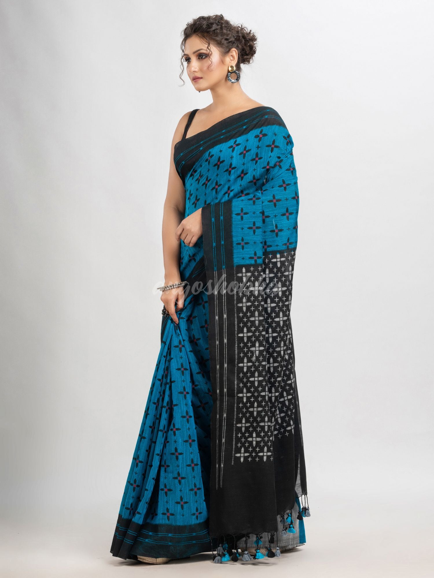 True blue cotton blend star printed saree- angoshobha 