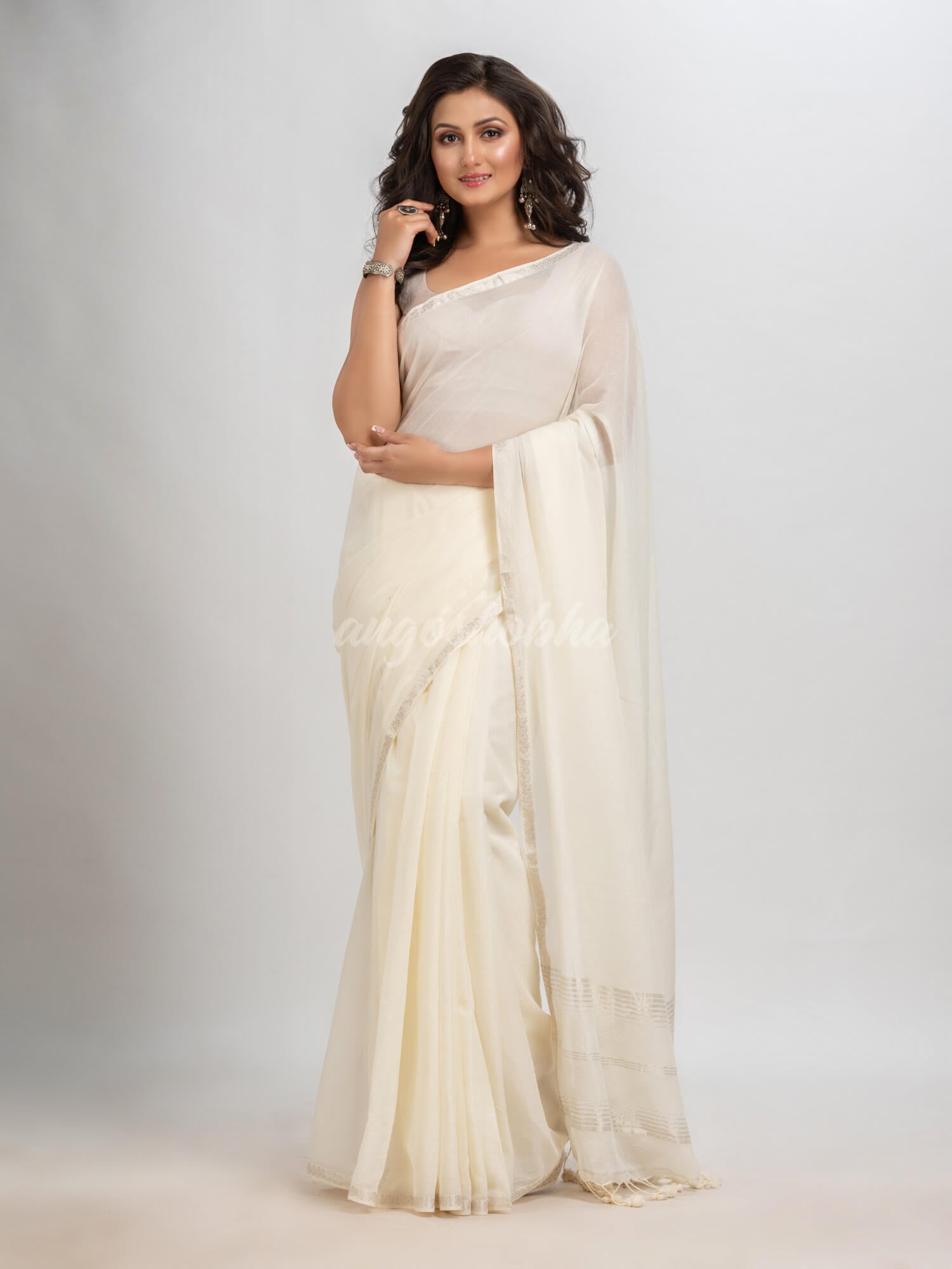 White cotton with Jacquard Zari border and zari Stripe pallu handloom Saree
