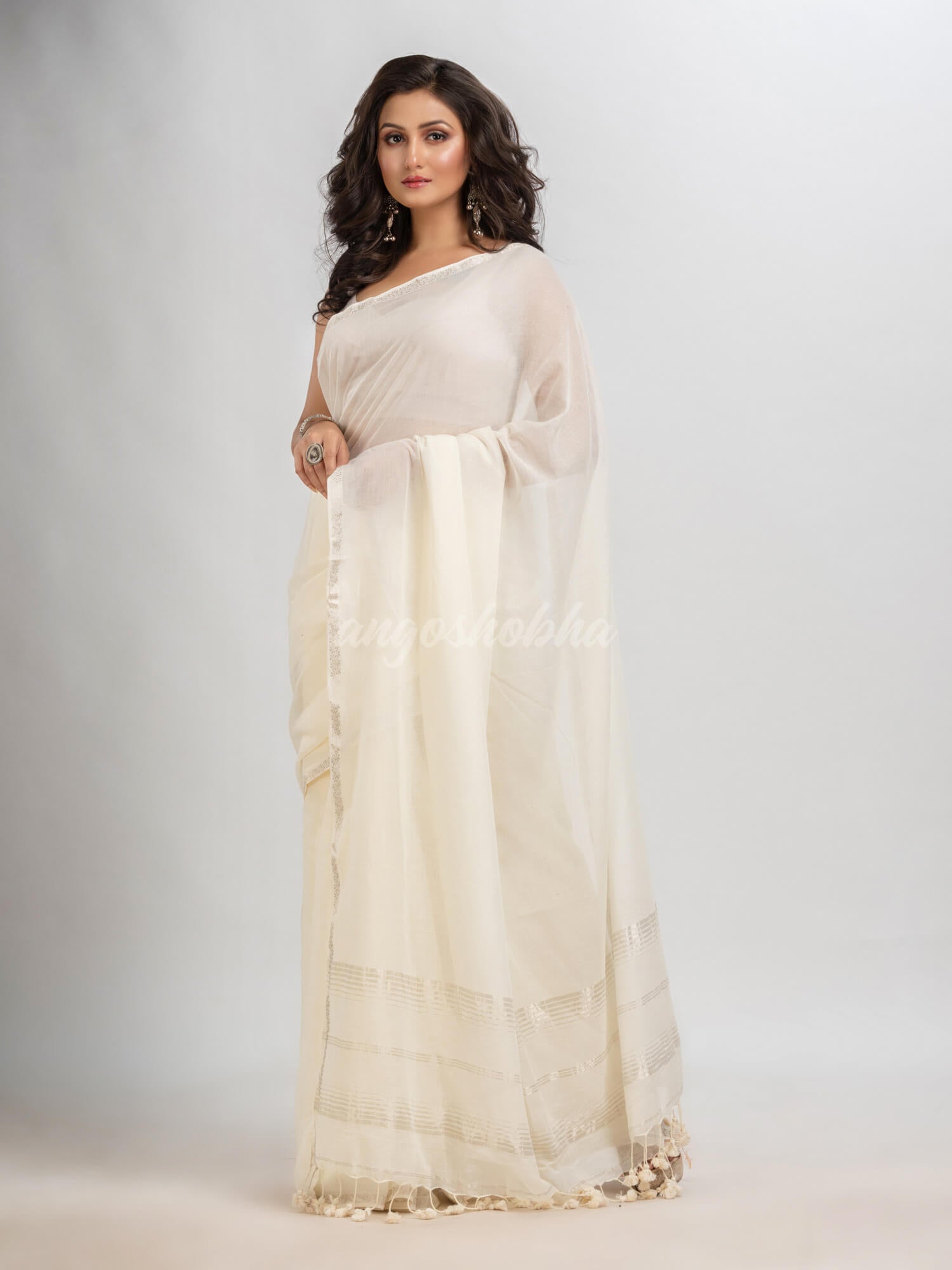 White cotton with Jacquard Zari border and zari Stripe pallu handloom Saree