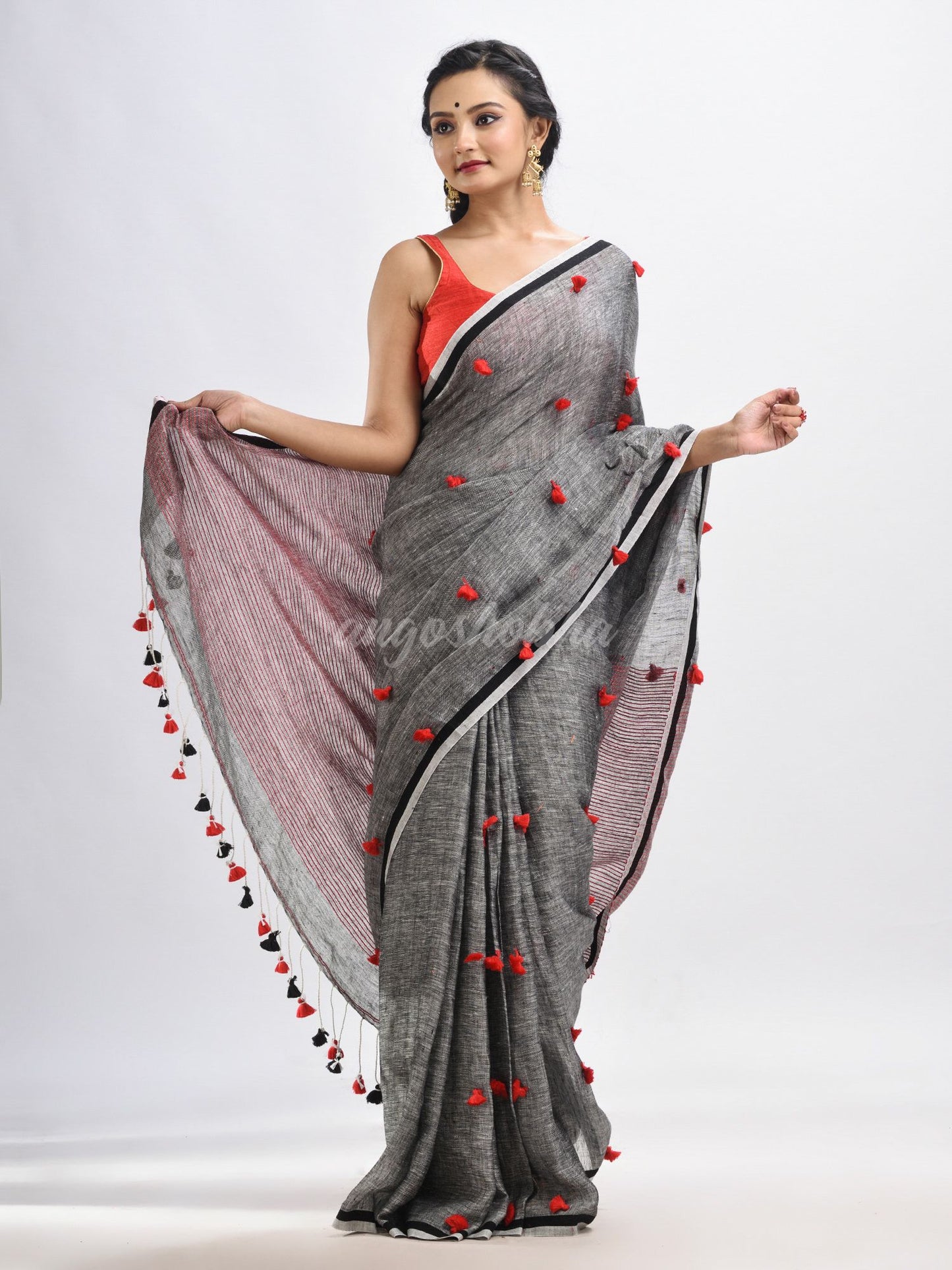 Grey linen all body pom pom with pallu stipe handwoven saree