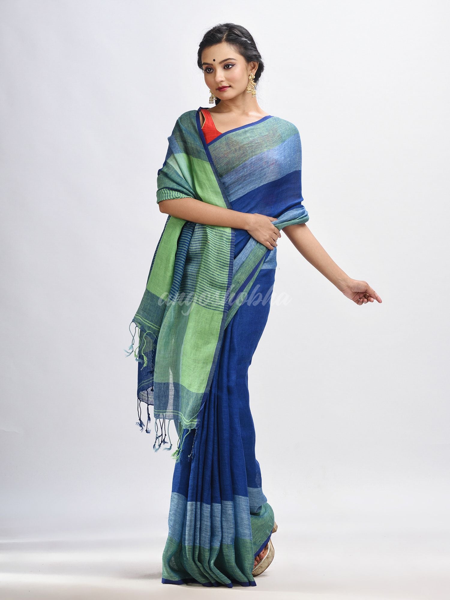 Midnight blue linen with pallu stipe handloom saree