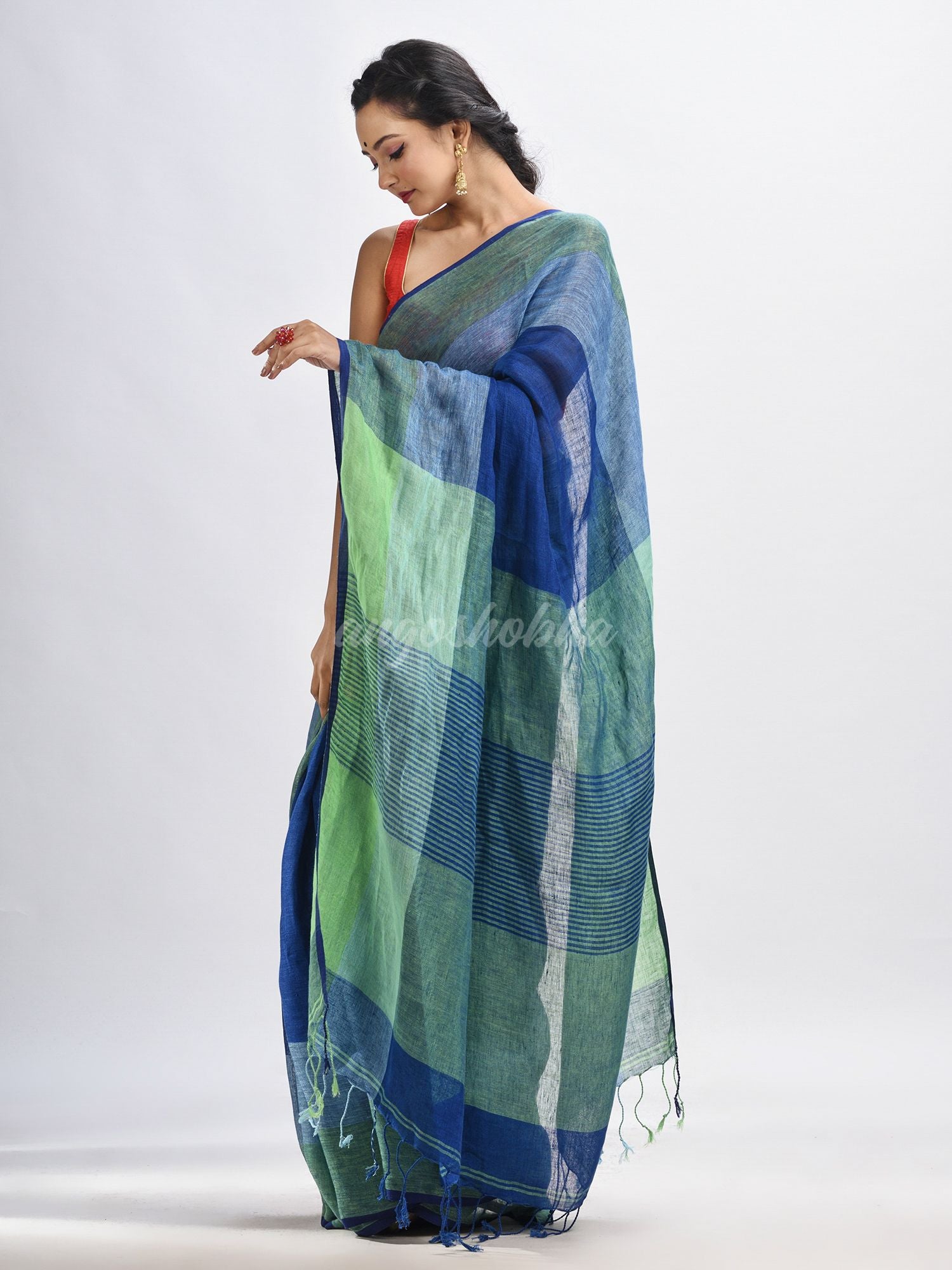 Midnight blue linen with pallu stipe handloom saree
