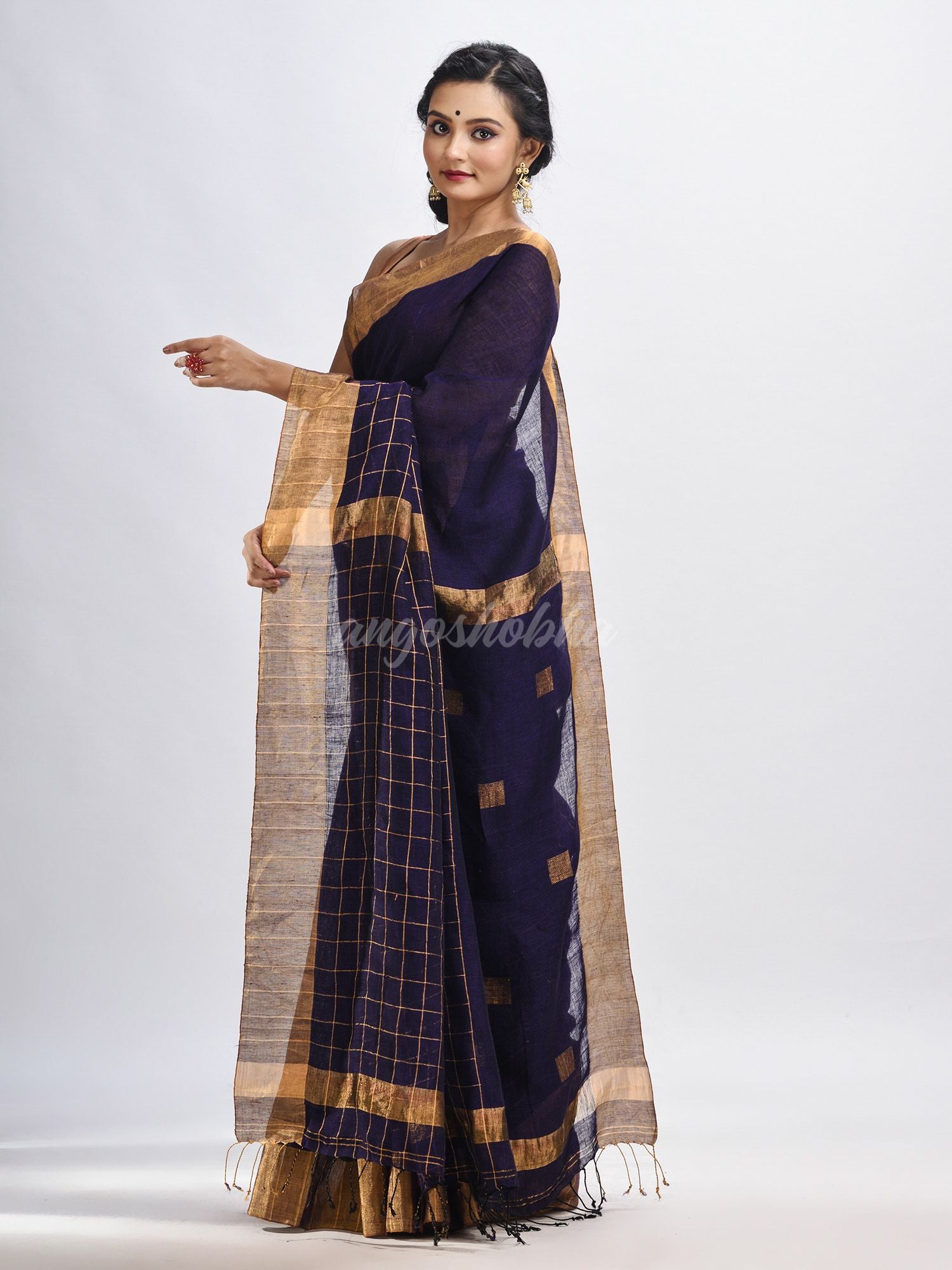 Violet linen half check and huff solid body jamdani saree