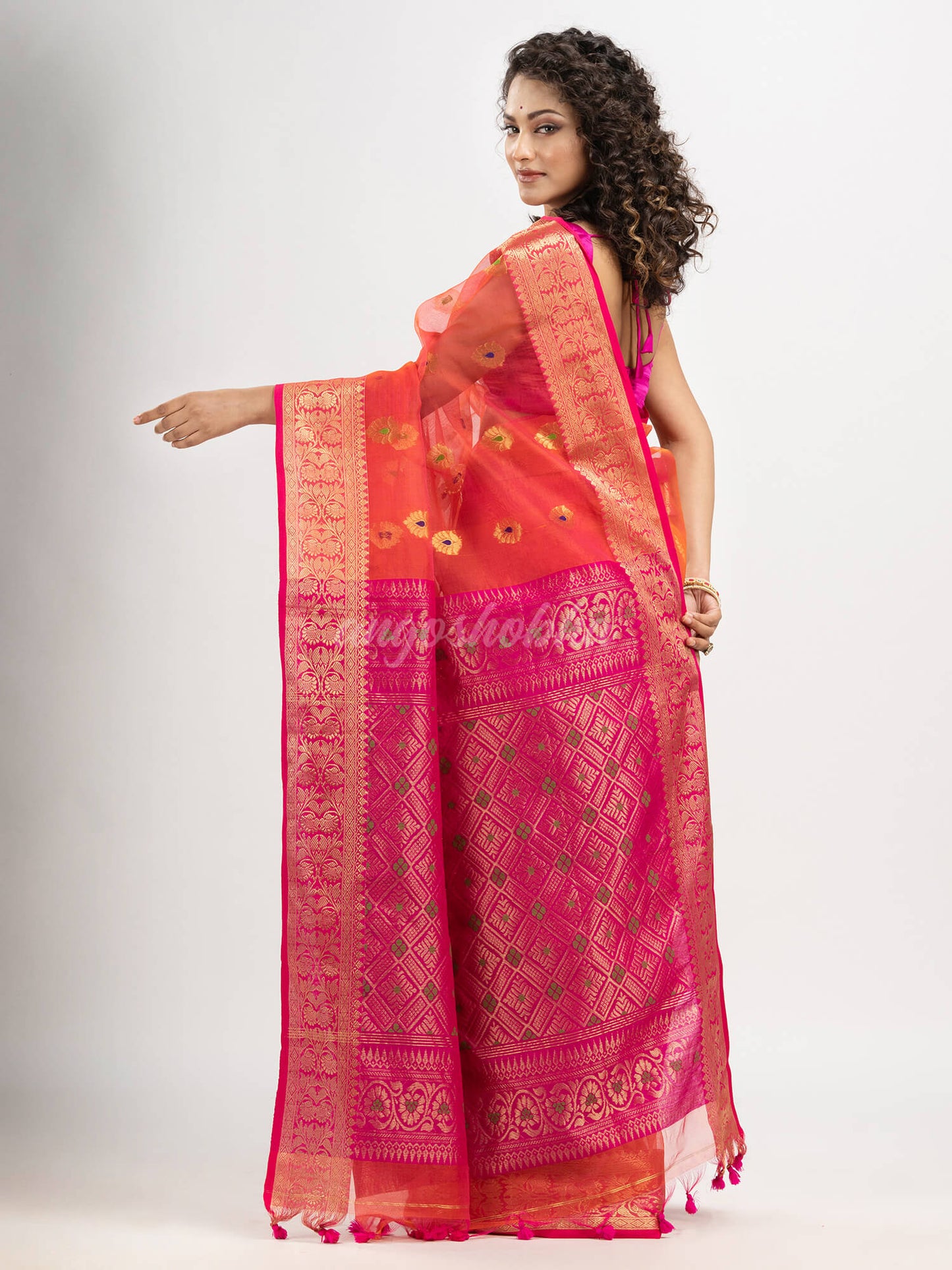 Red art silk Muslin Jacquard Jamdani saree