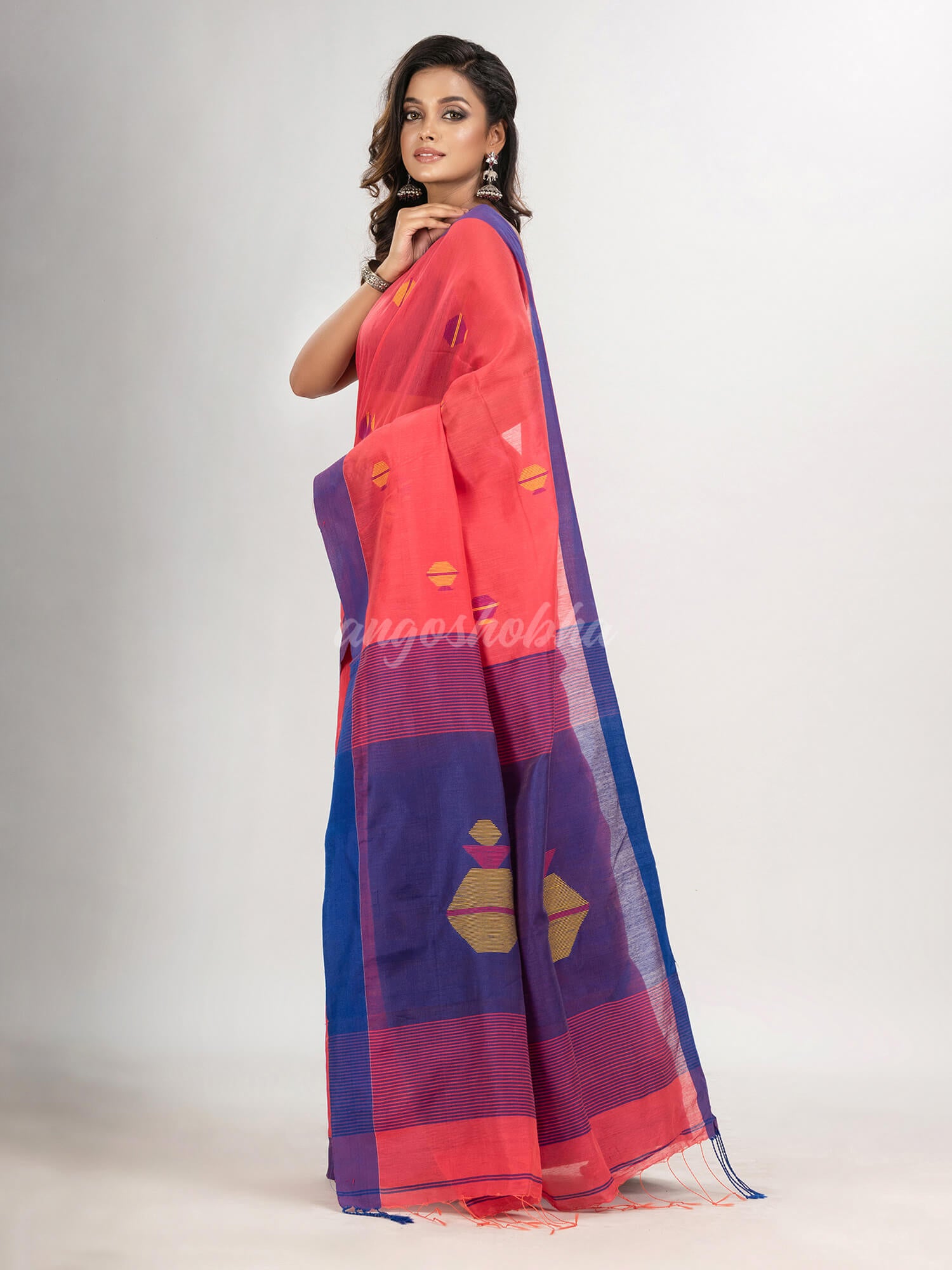Pastel red cotton blend all body noddle motive with blue pallu jamdani saree
